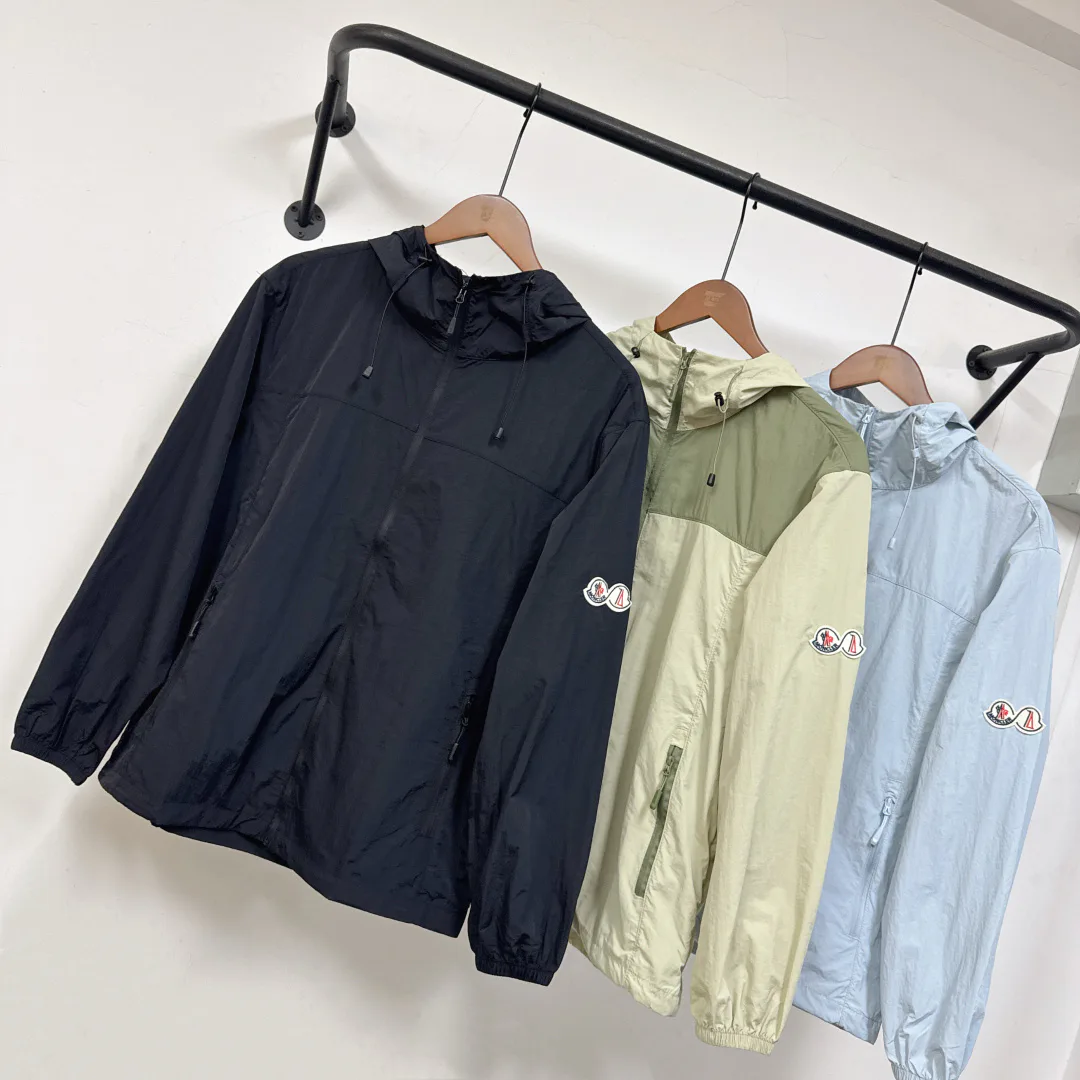 Куртки И Пуховики Мужские Moncler 17286042