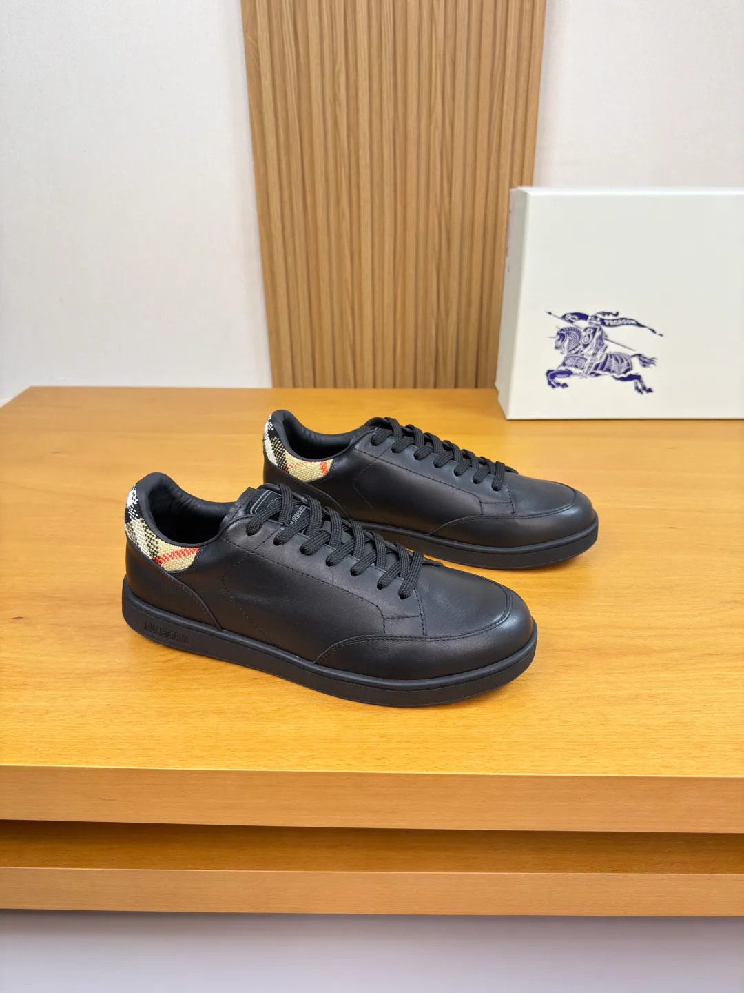 Кеды Мужские Burberry 2389735