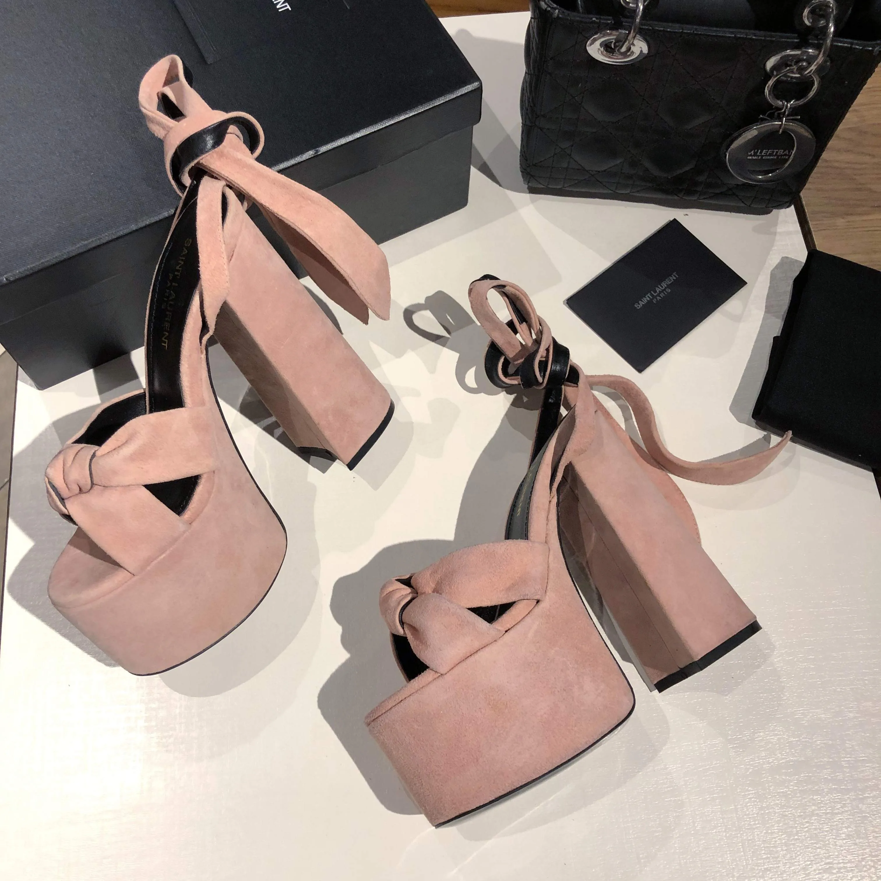 Босоножки Женские Saint Laurent 11220446