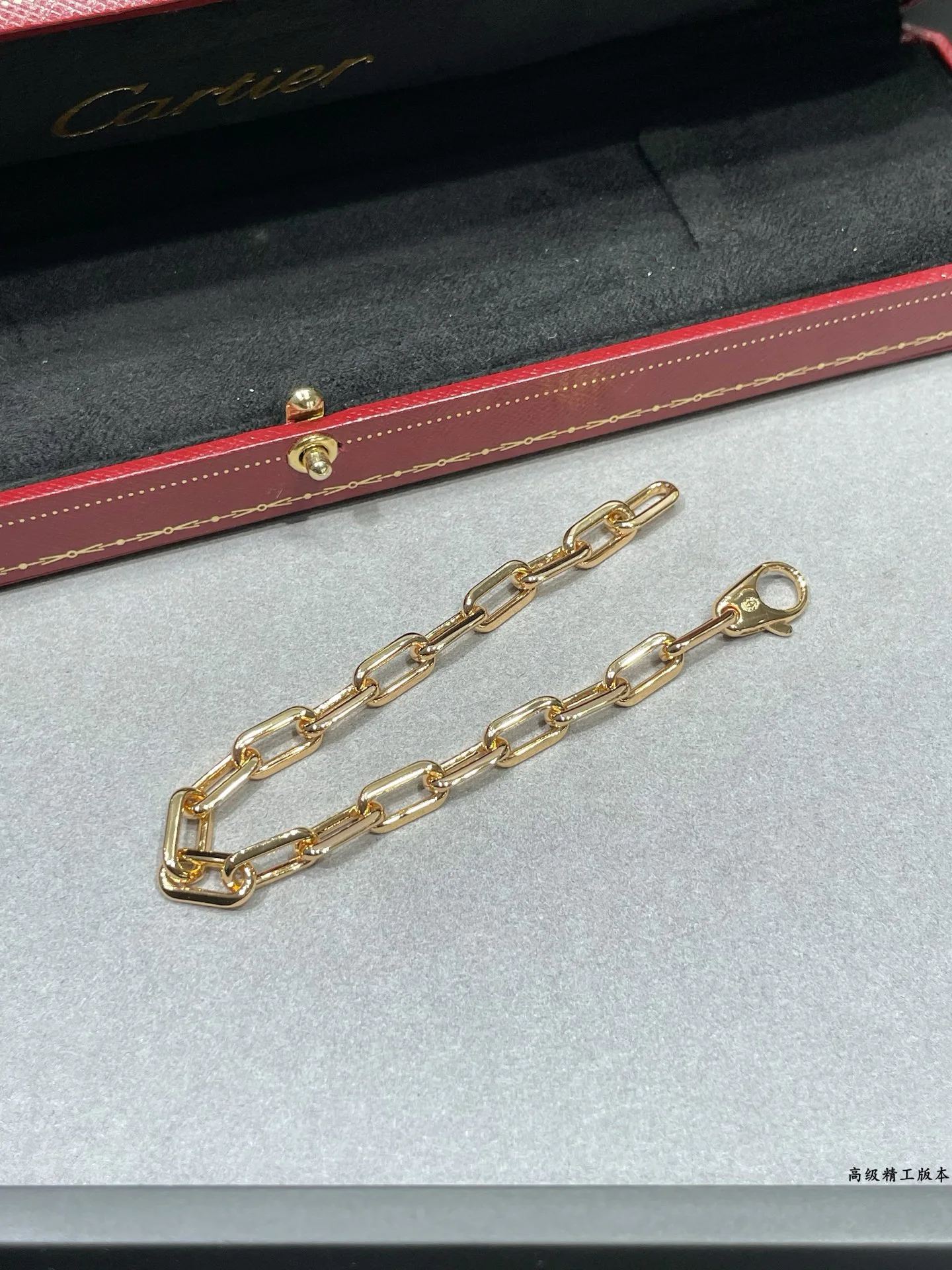 Бижутерия Cartier 372319