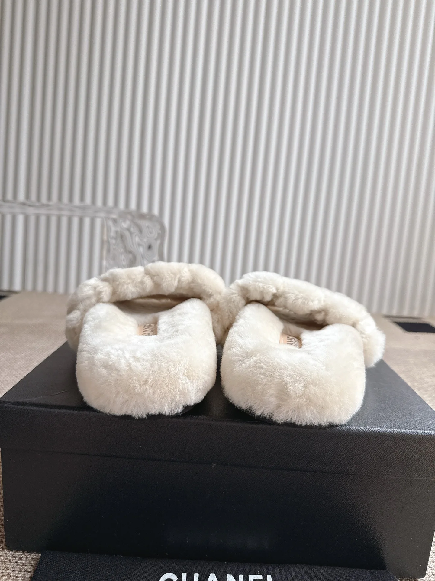 Тапочки Женские Chanel 18324637