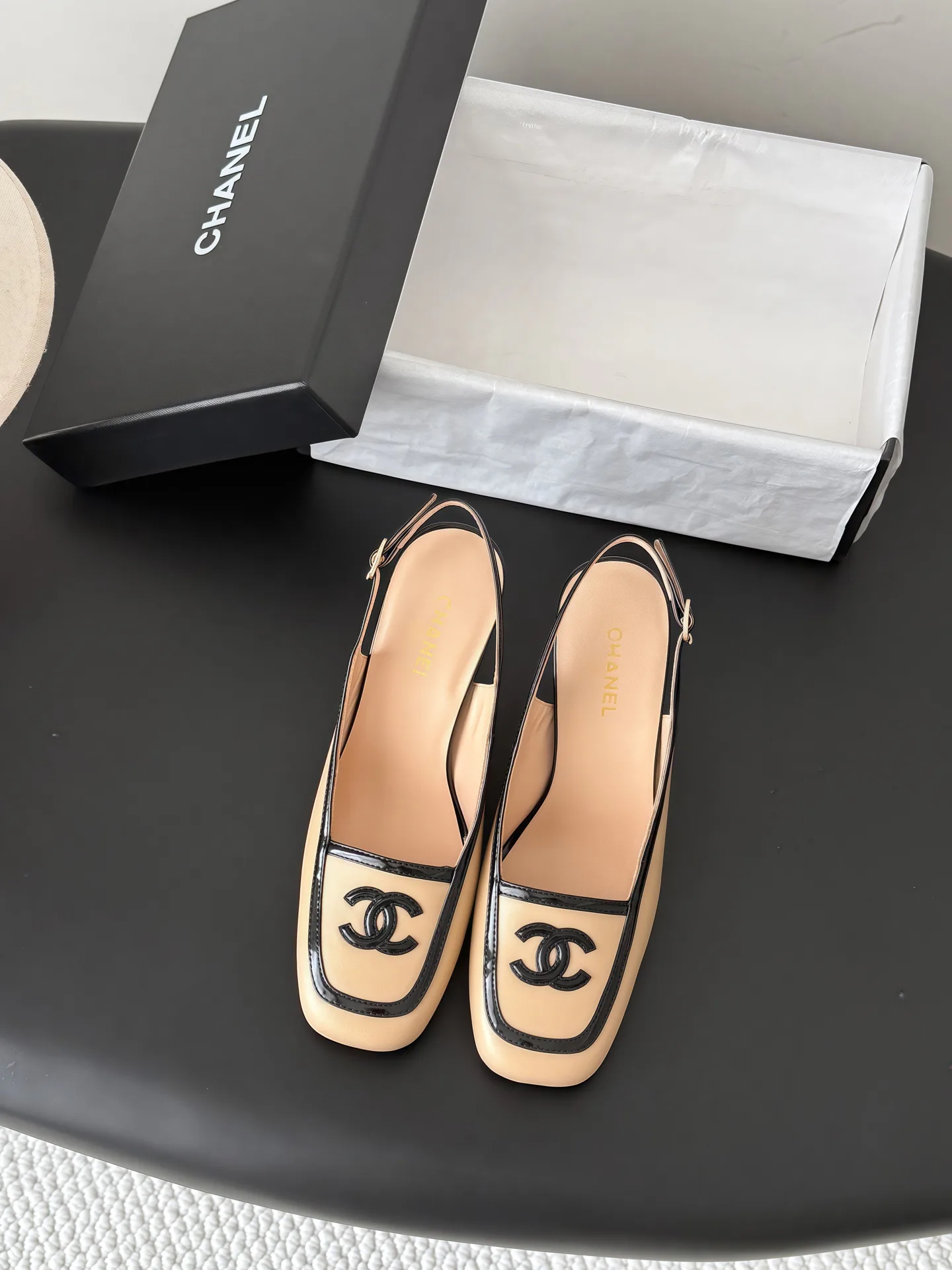 Туфли Женские Chanel 18378211