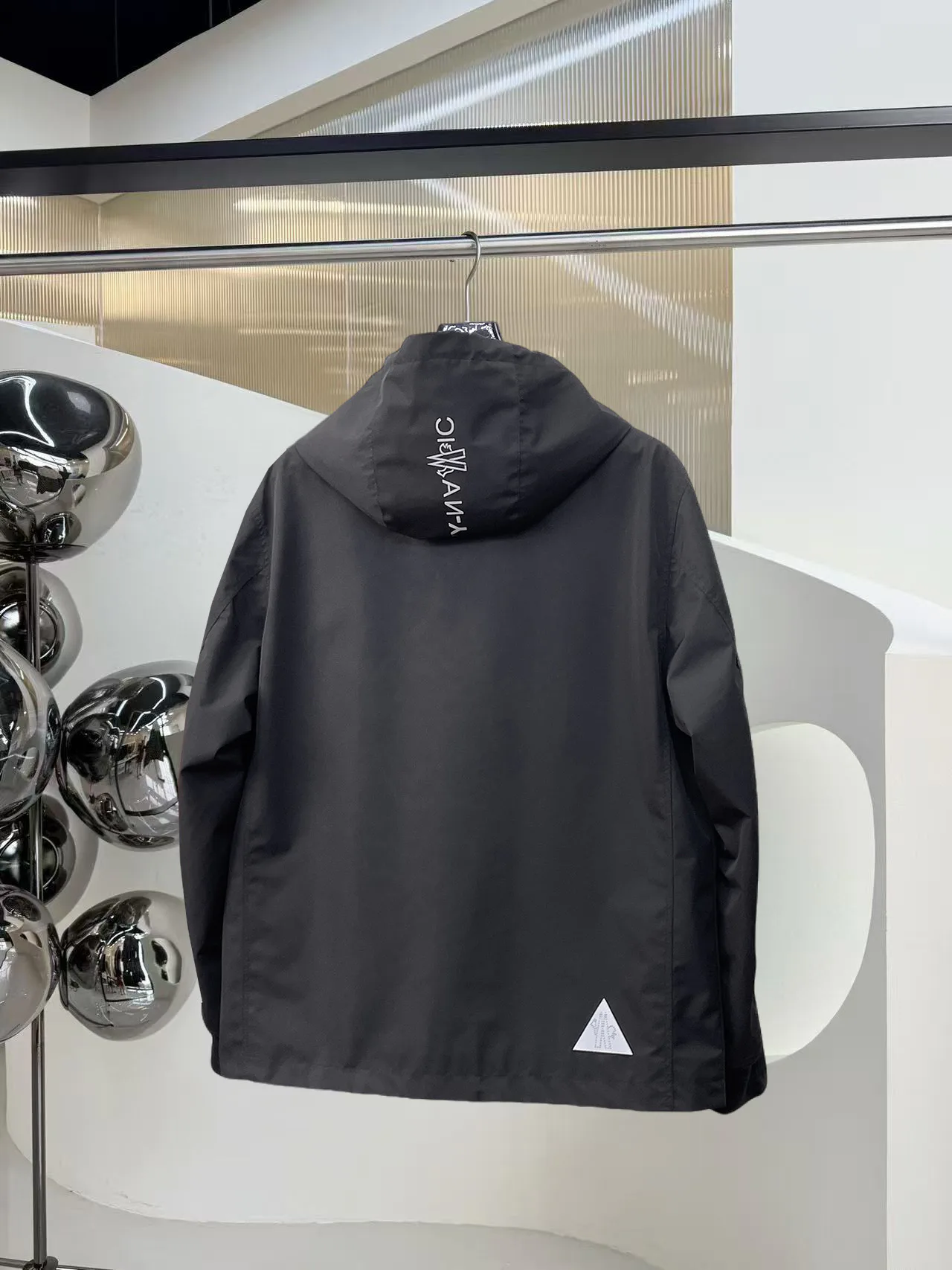 Куртки И Пуховики Мужские Moncler 18191467