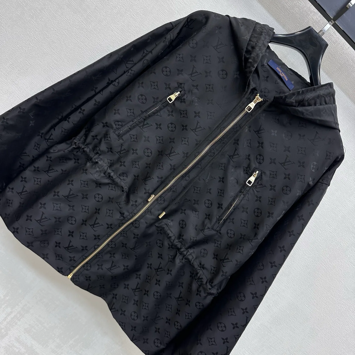Куртки И Пуховики Женские Louis Vuitton 18131250