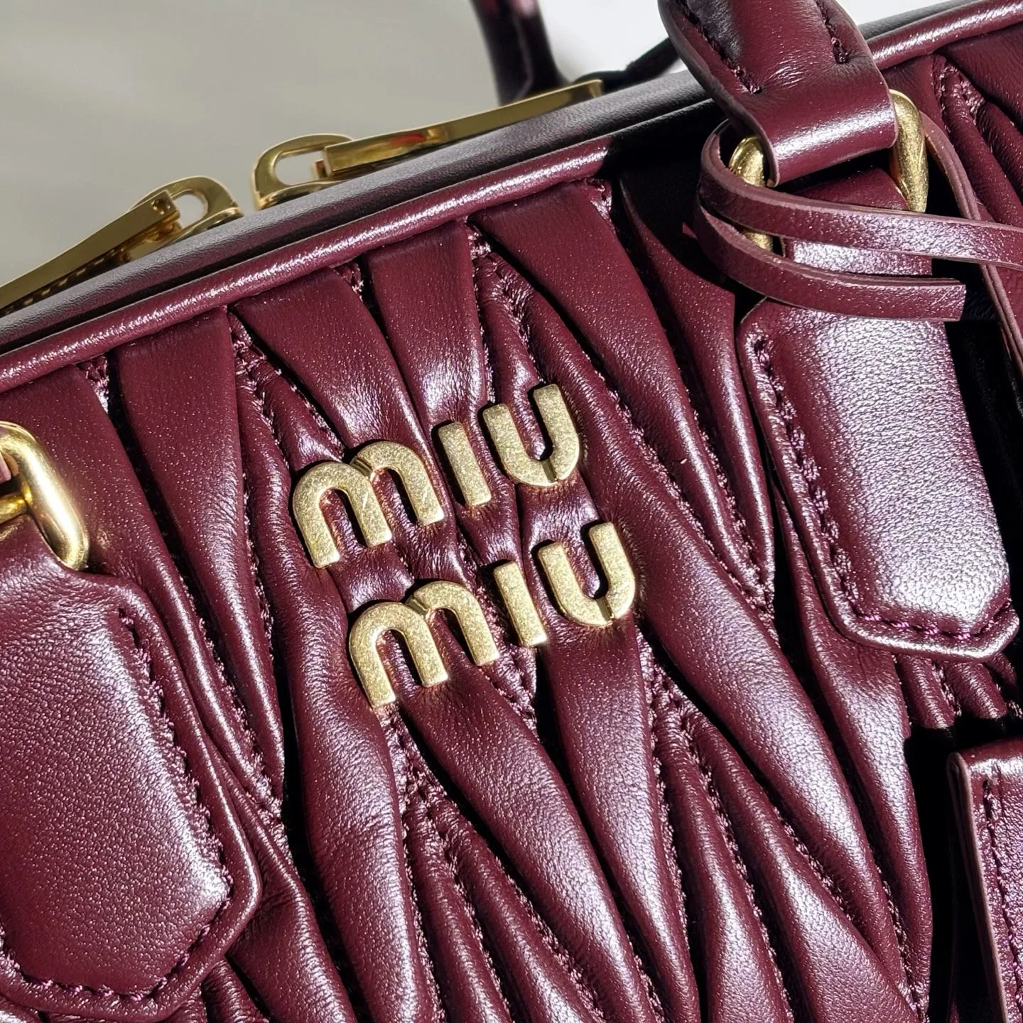 Классические Сумки Женские Miu Miu 12676007