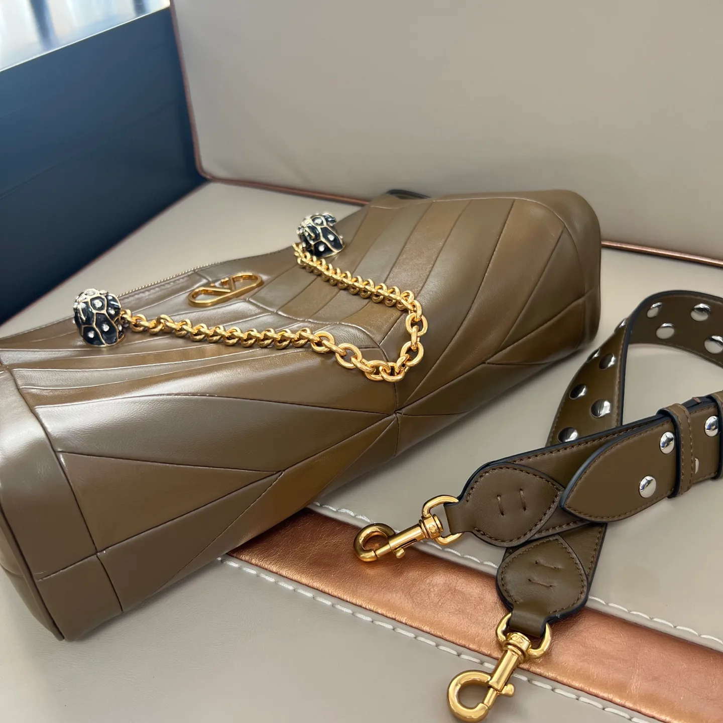 Классические Сумки Женские Valentino 8728897