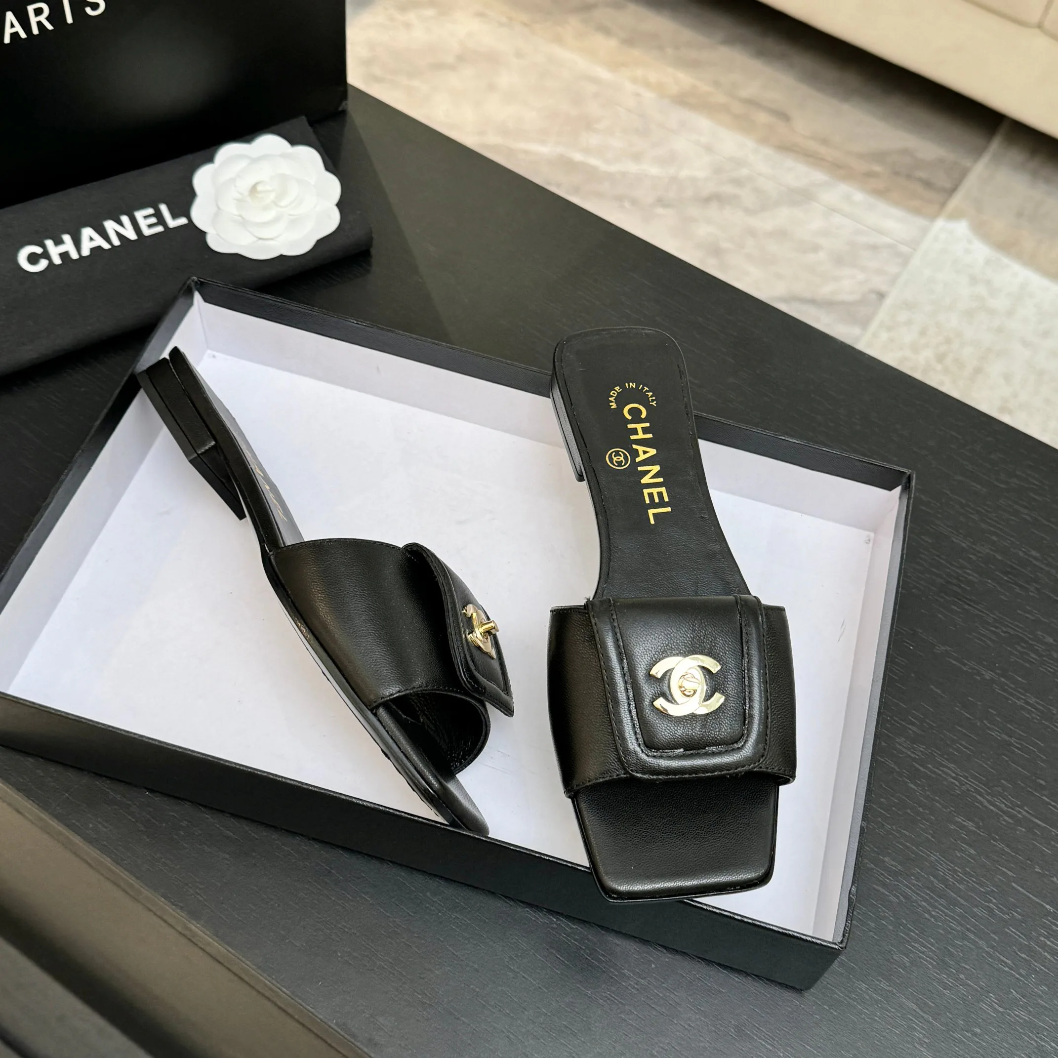 Шлепанцы Женские Chanel 11659008
