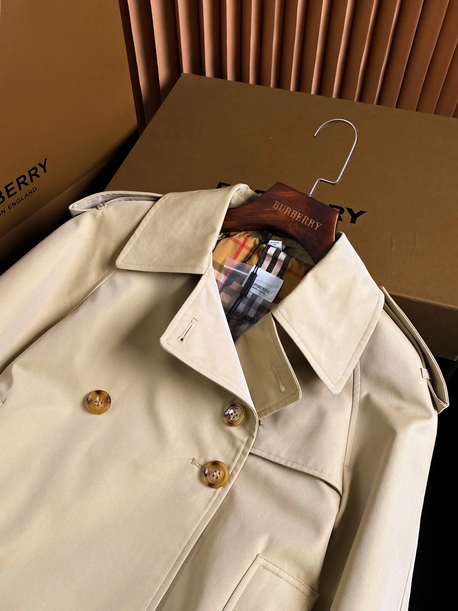 Тренчи Женские Burberry 3684