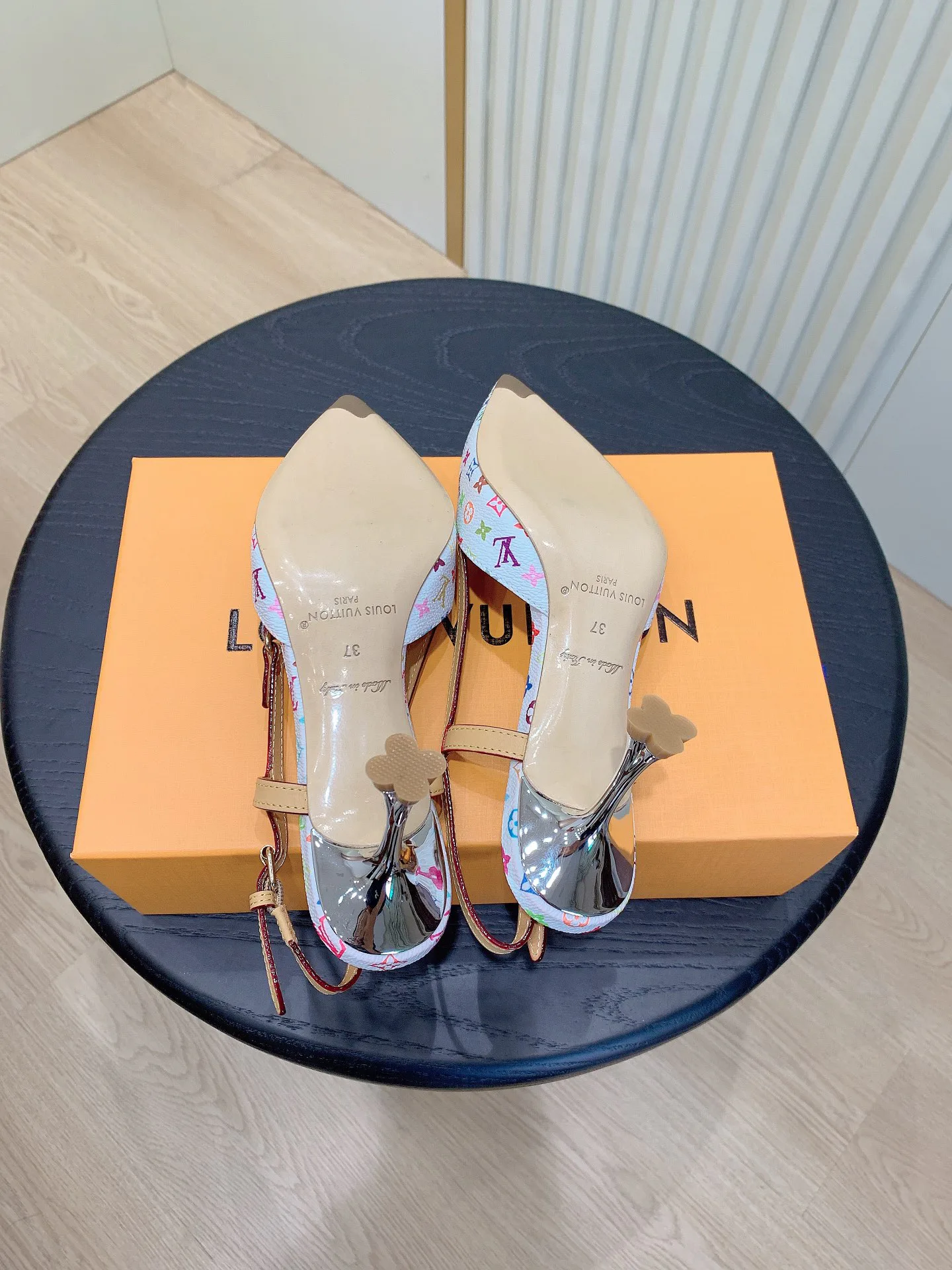 Туфли Женские Louis Vuitton 1834459