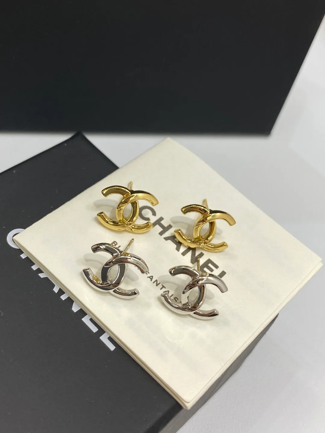 Бижутерия Chanel 18186306