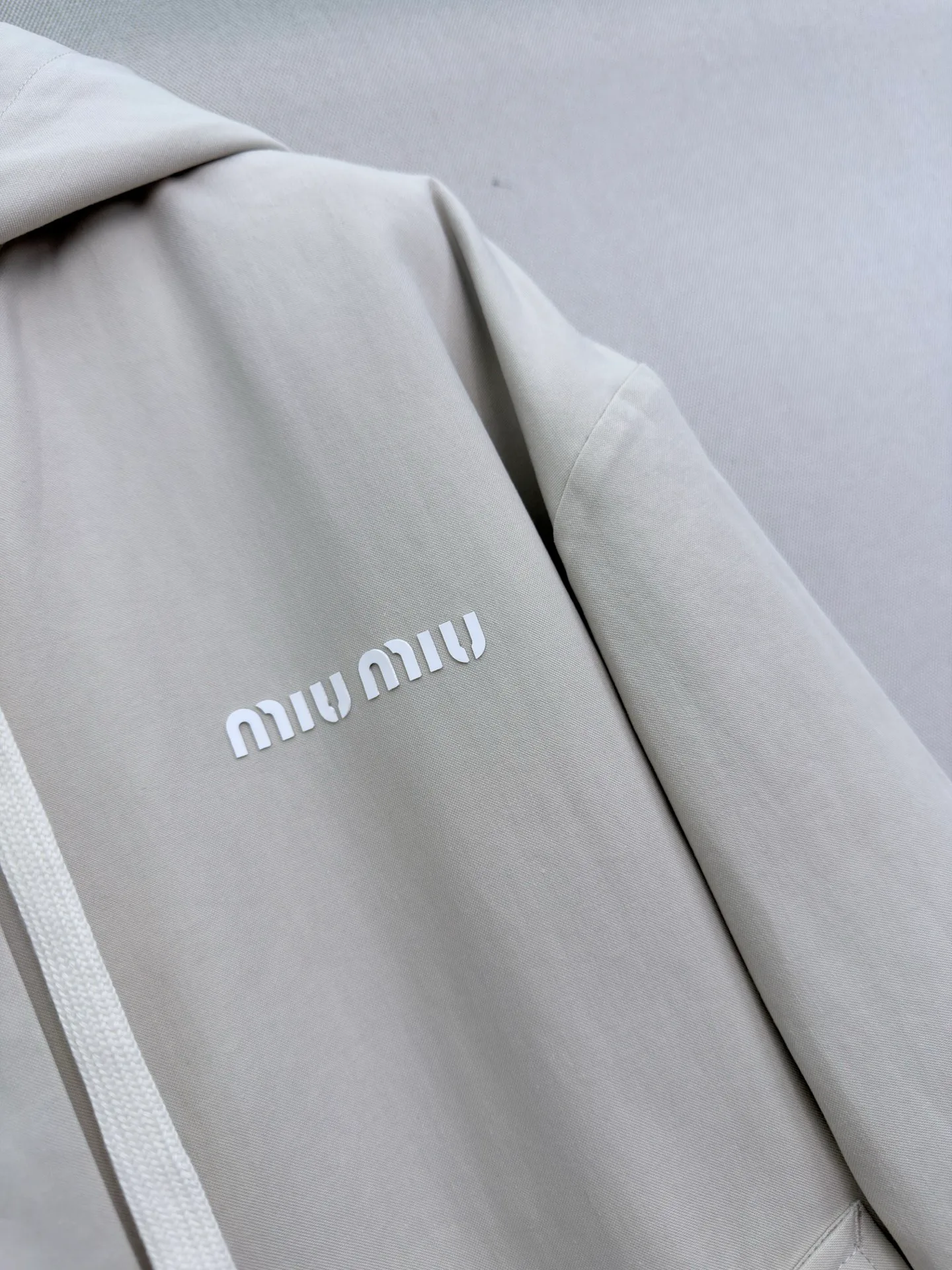 Куртки И Пуховики Женские Miu Miu 18206321