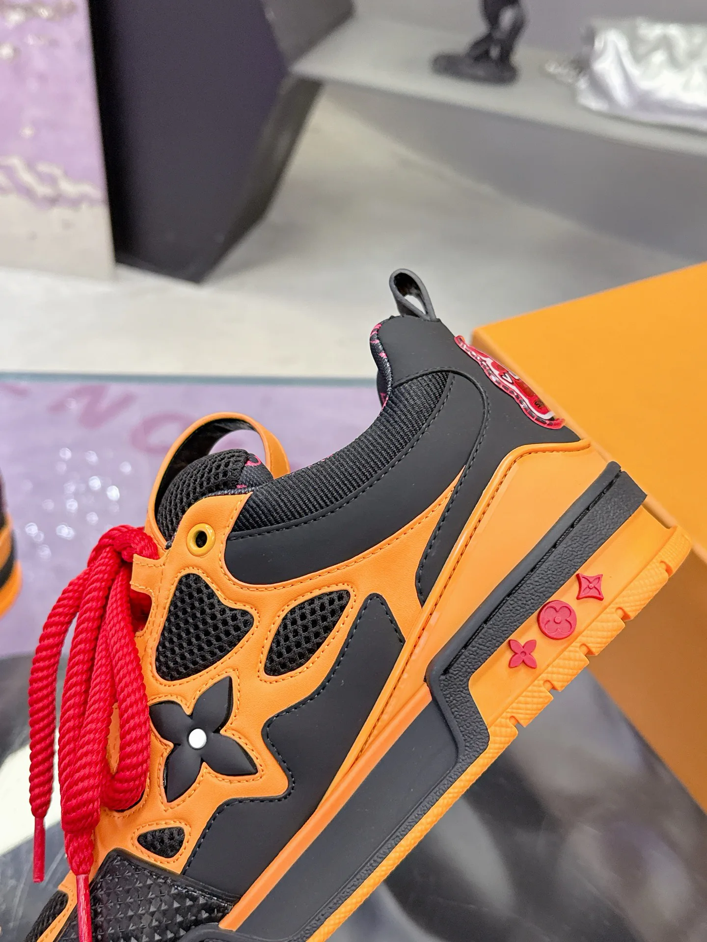 Кроссовки Женские Louis Vuitton 1874708