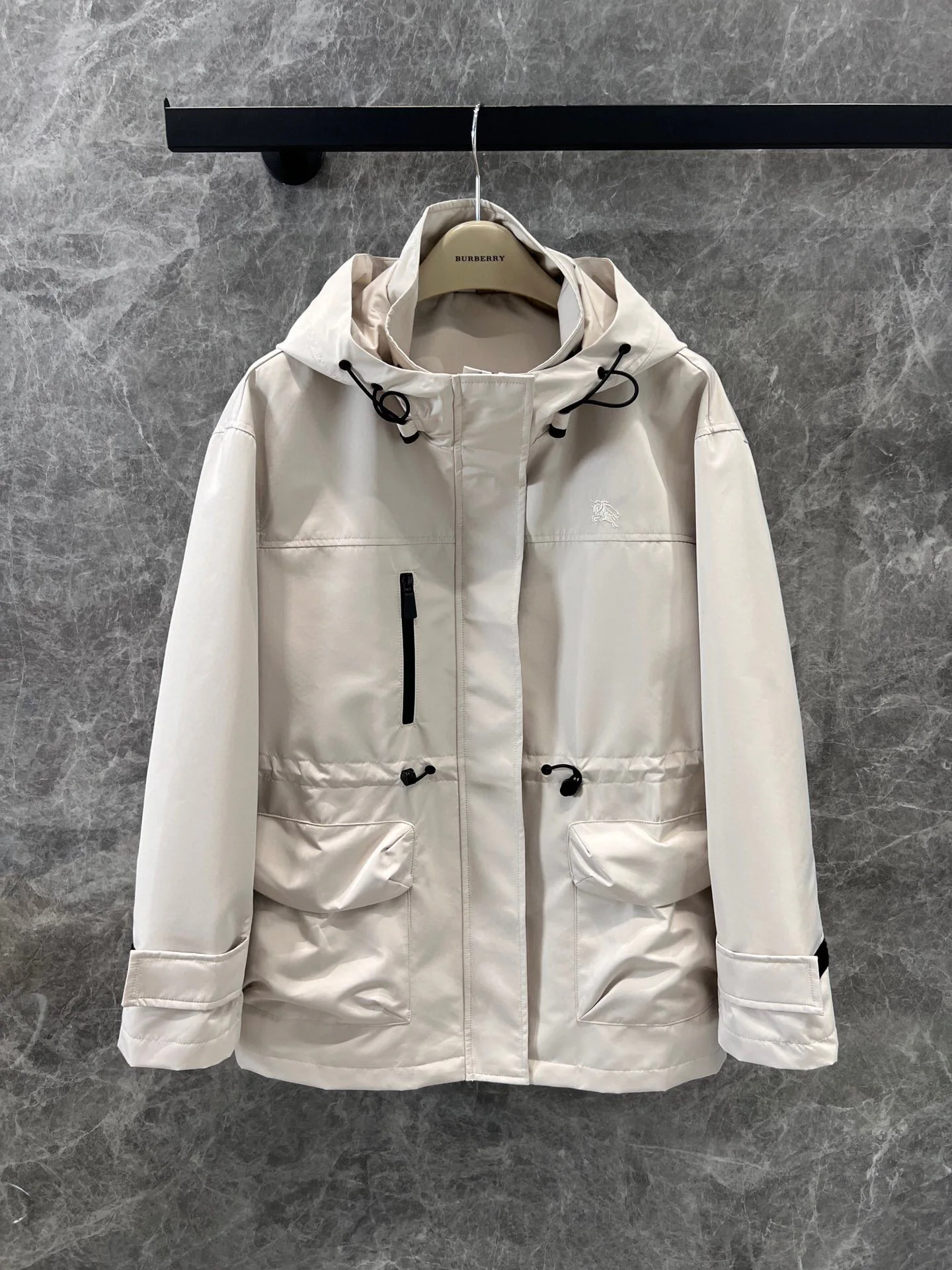 Куртки Женские Burberry Куртки Женские Burberry