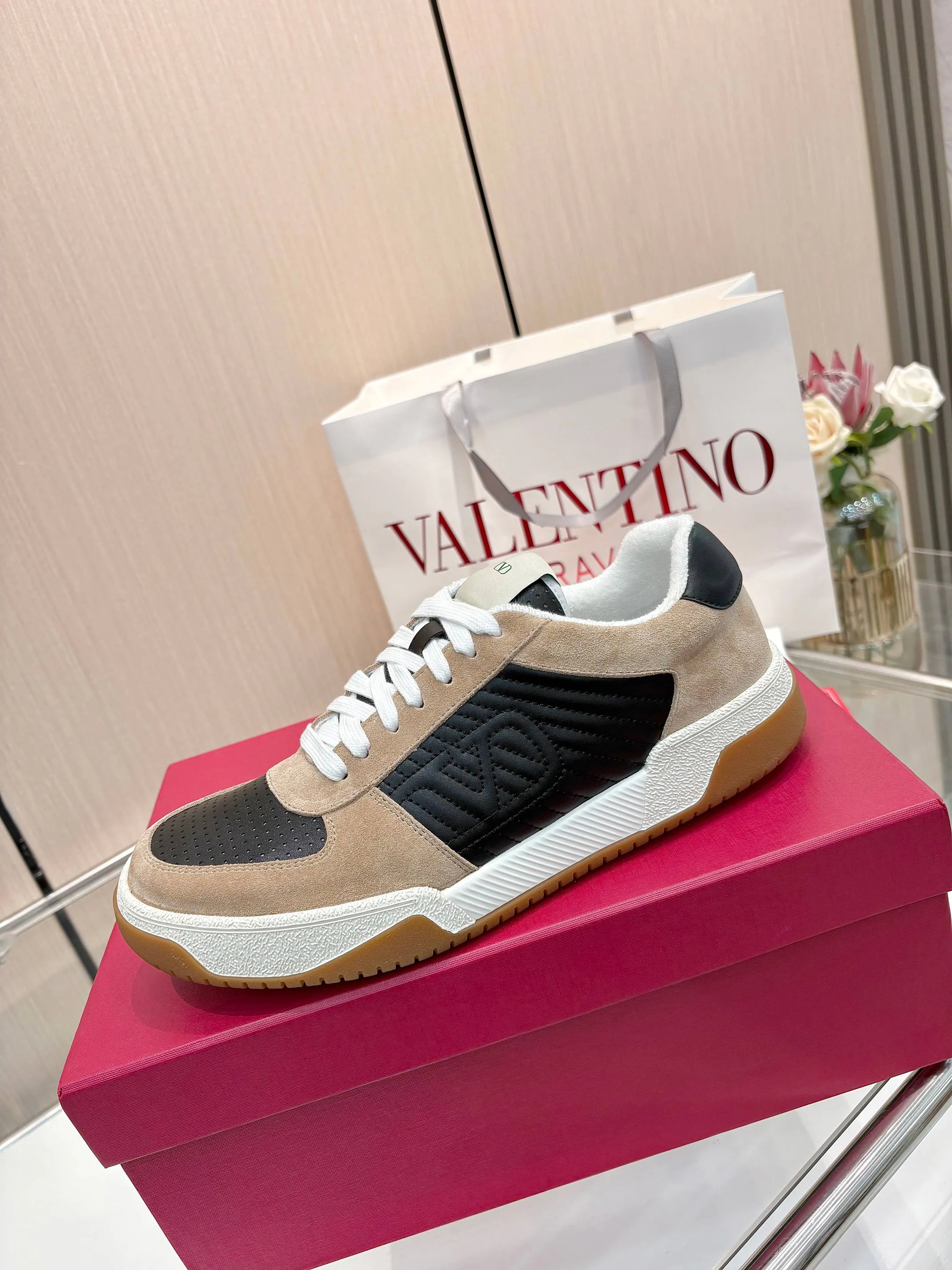 Кроссовки Женские Valentino 11633018