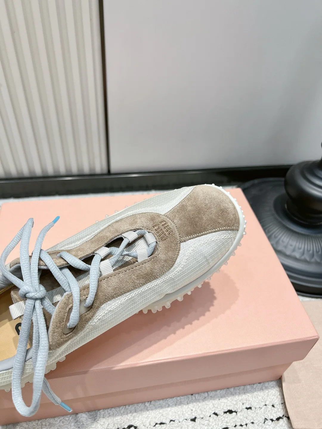 Кроссовки Женские Miu Miu 17578021