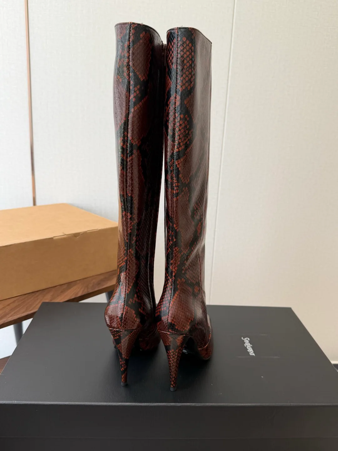 Сапоги Женские Saint Laurent 18796284