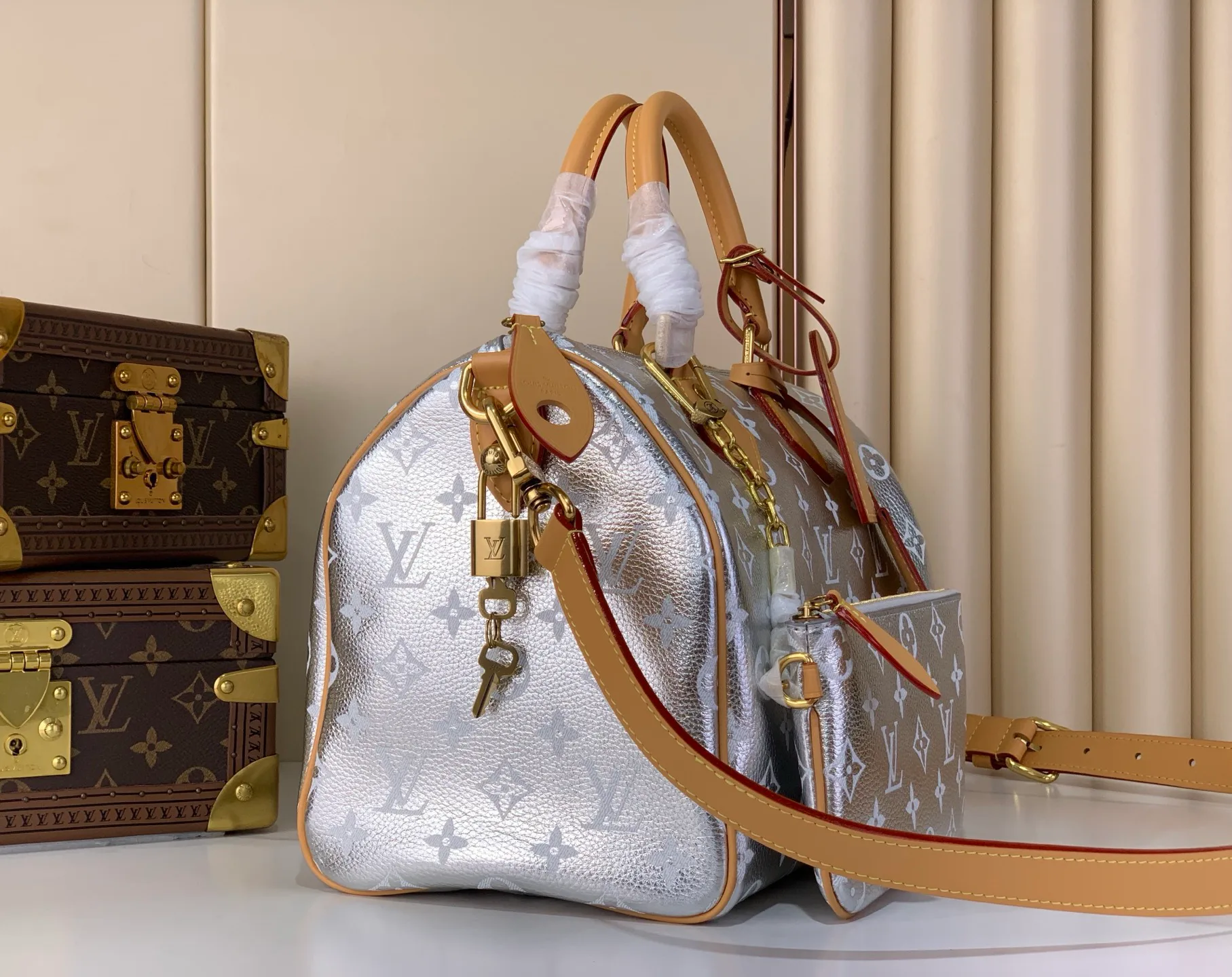Классические Сумки Женские Louis Vuitton 13582753