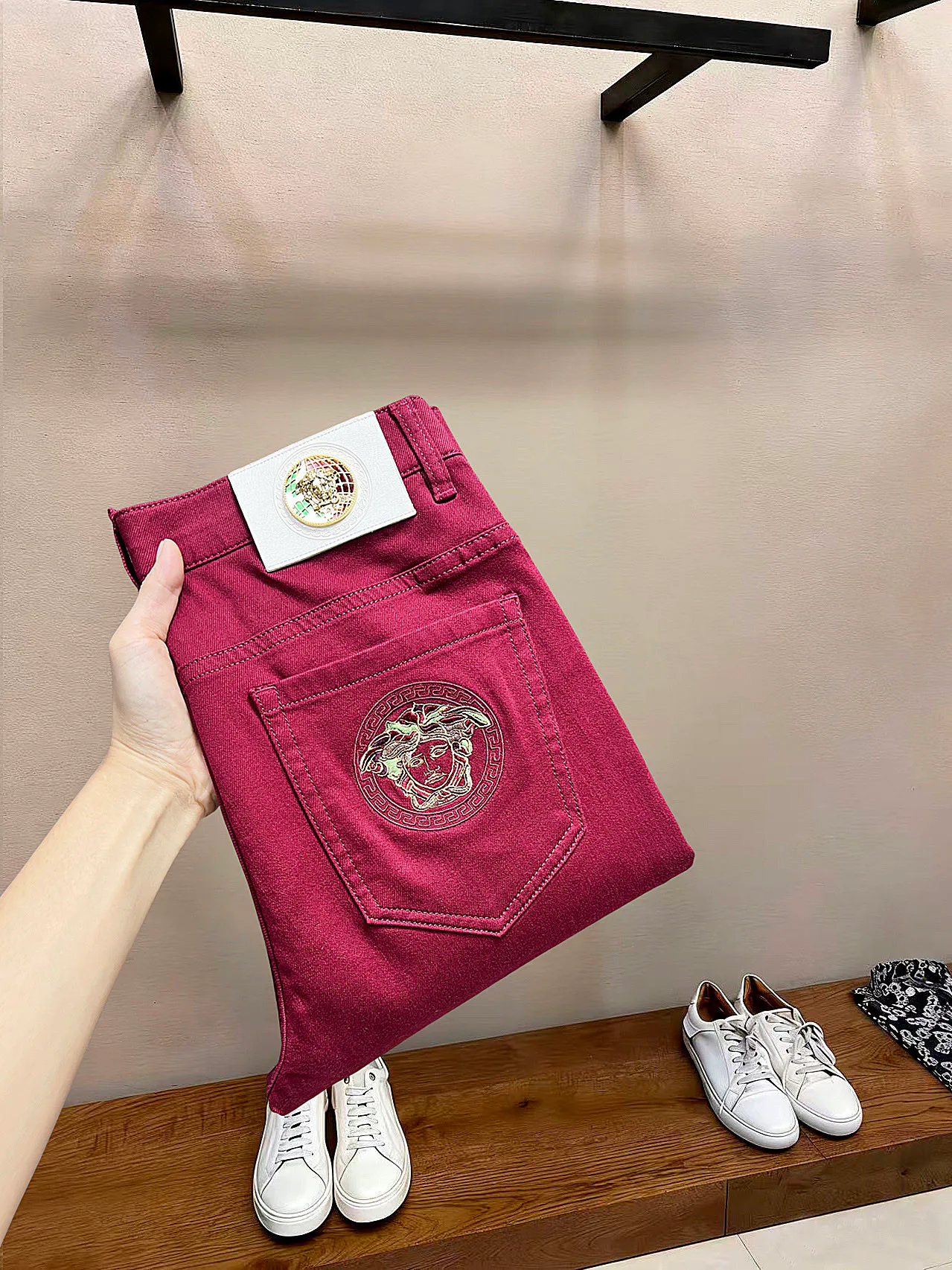 Джинсы Мужские Versace 18097869