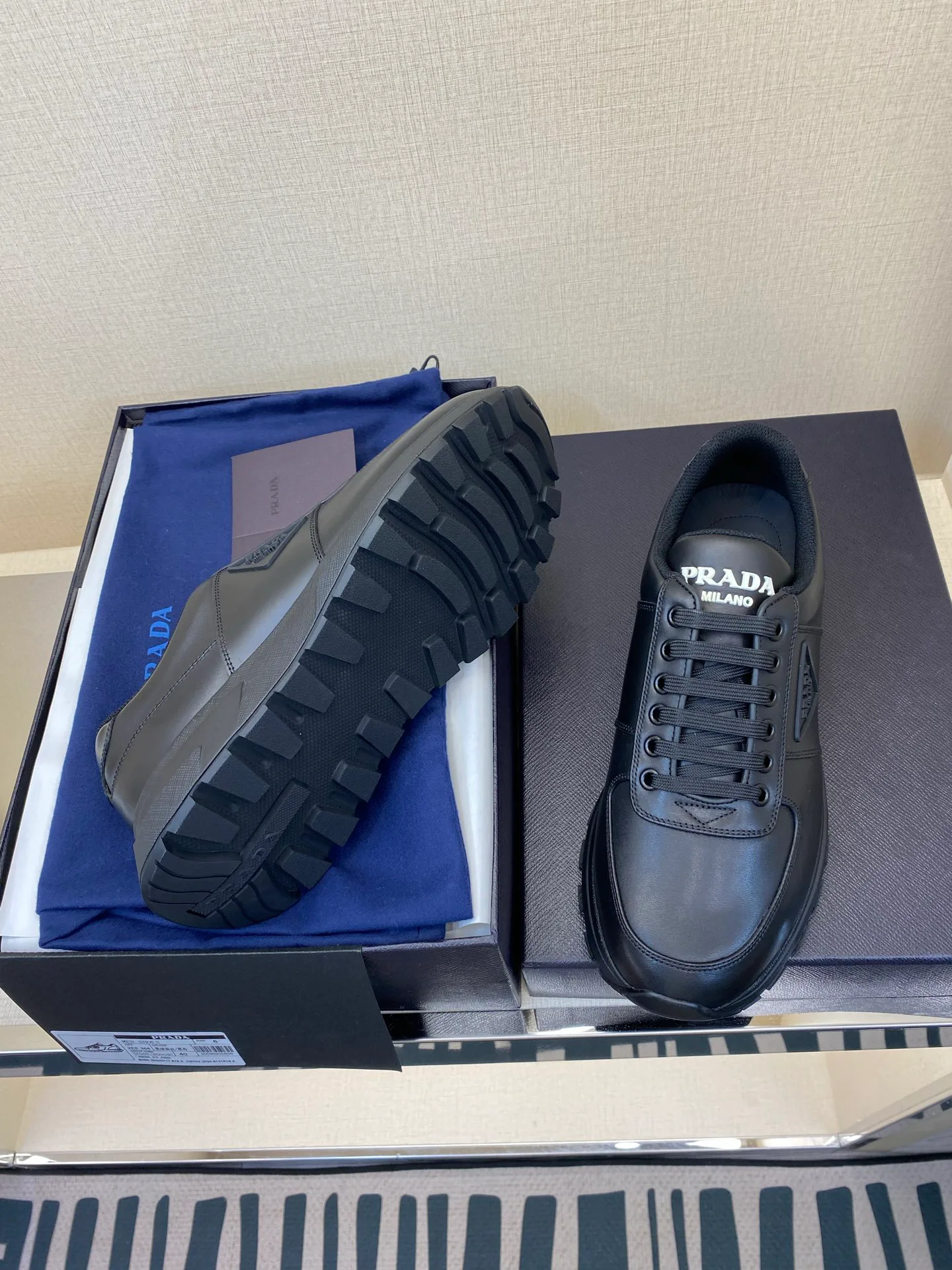 Кроссовки Мужские Prada 18039820