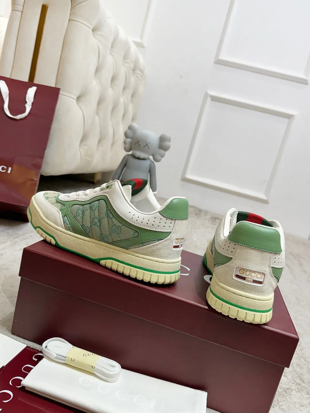 Кроссовки Женские Gucci 944918
