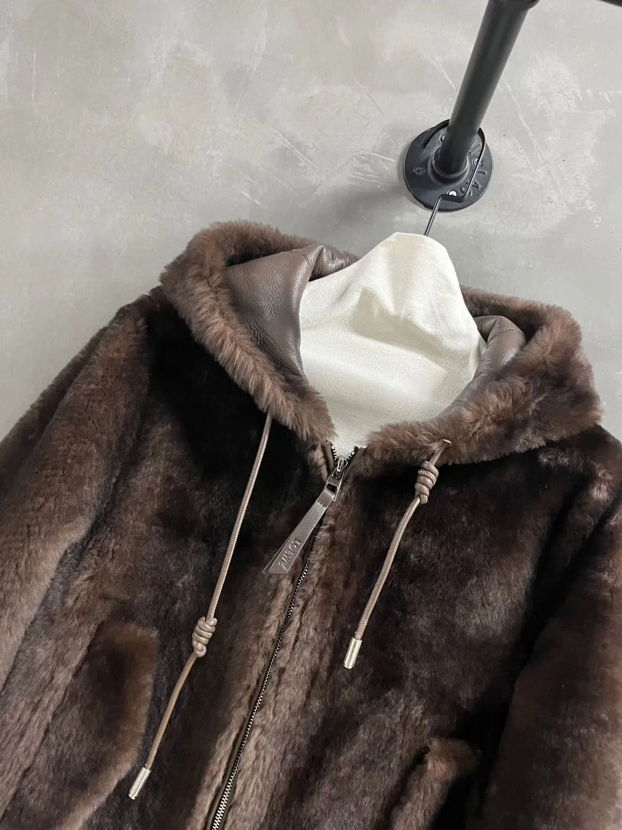 Кожаные Куртки И Дублёнки Женские Loewe 258987