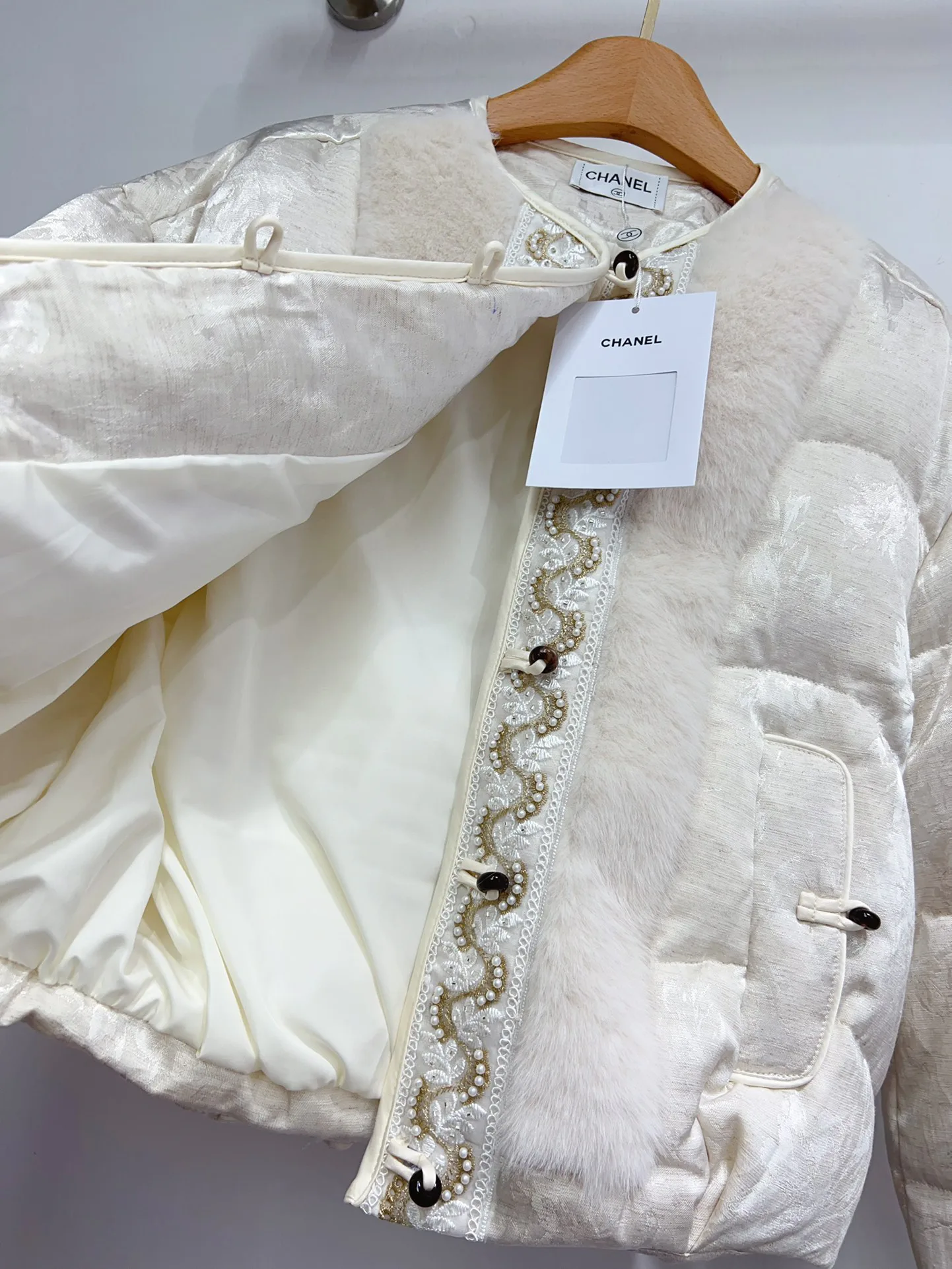 Куртки И Пуховики Женские Chanel 1137734