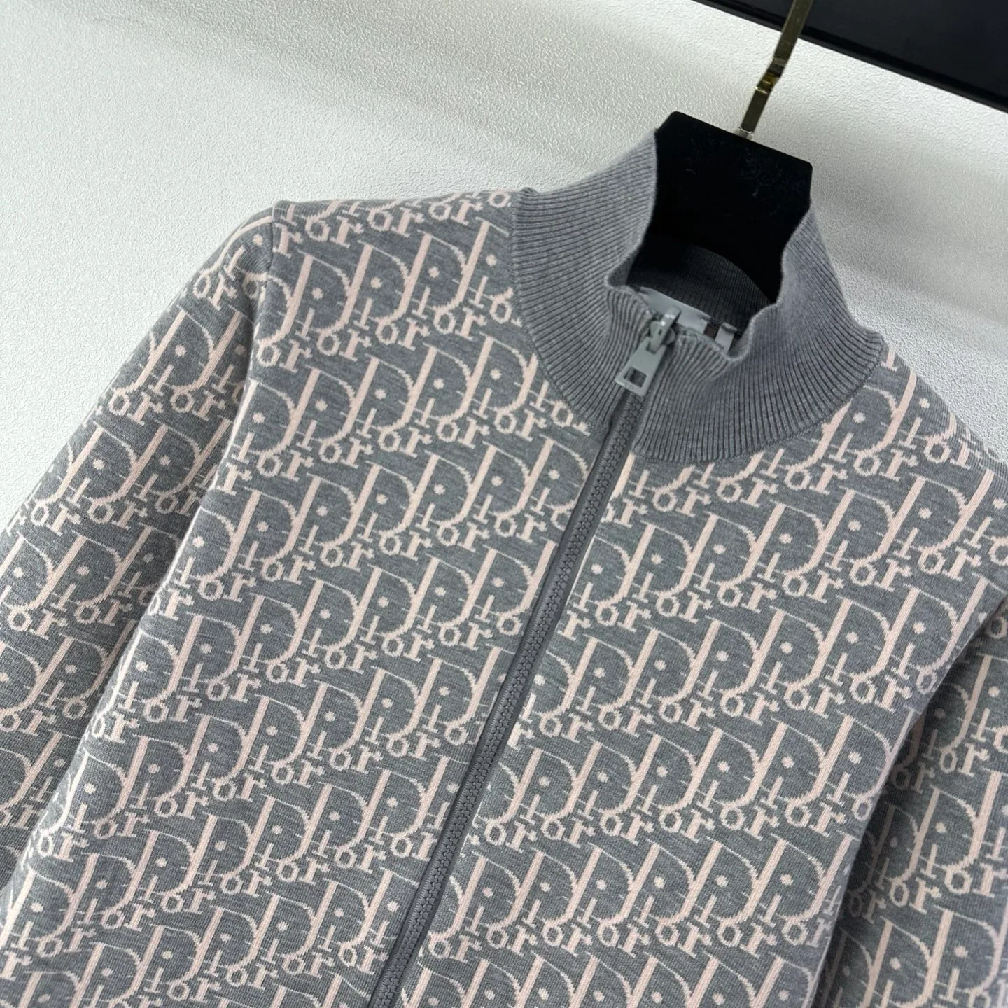 Куртки И Пуховики Женские Christian Dior 18742983