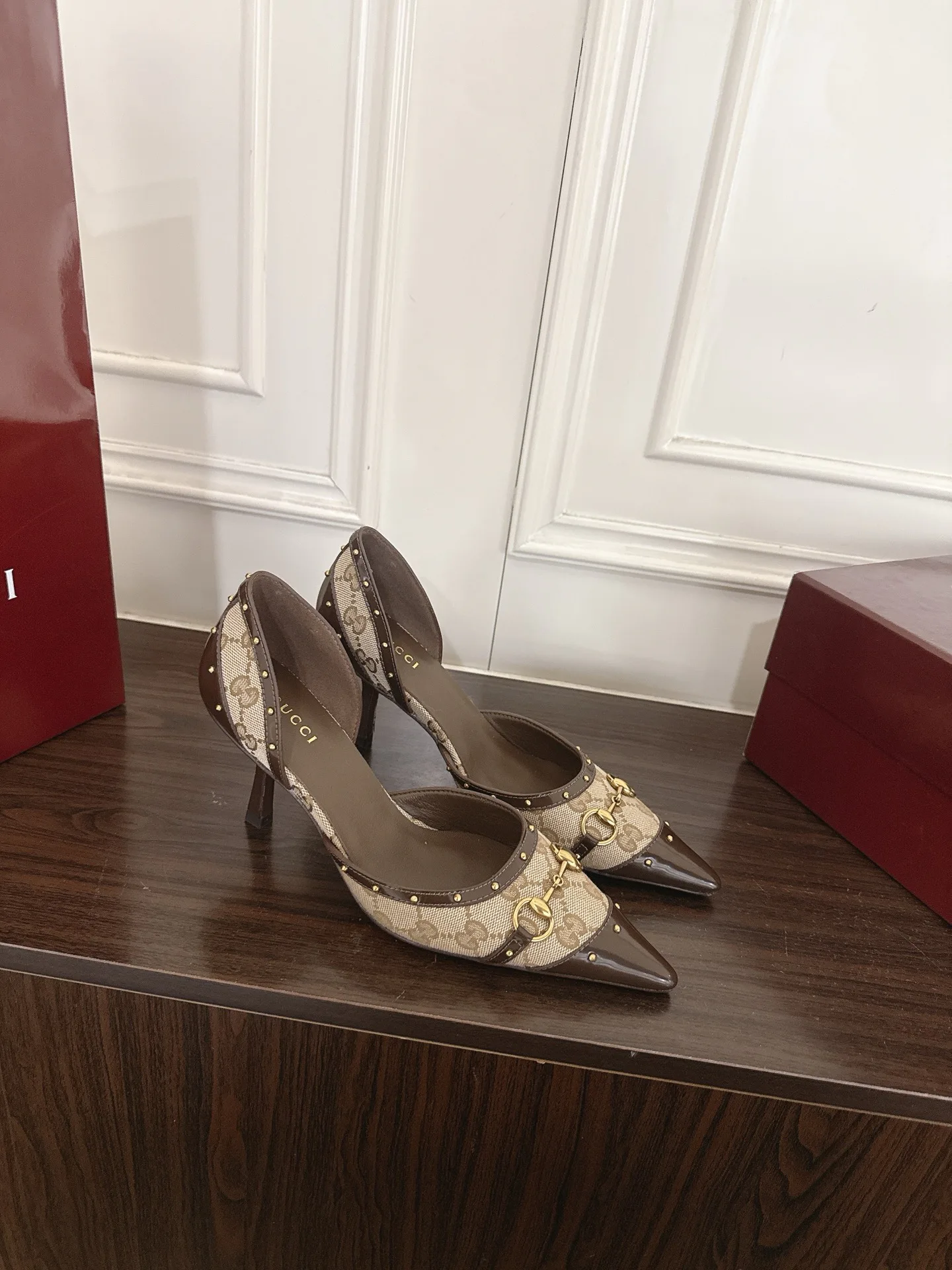 Туфли Женские Gucci 18135590