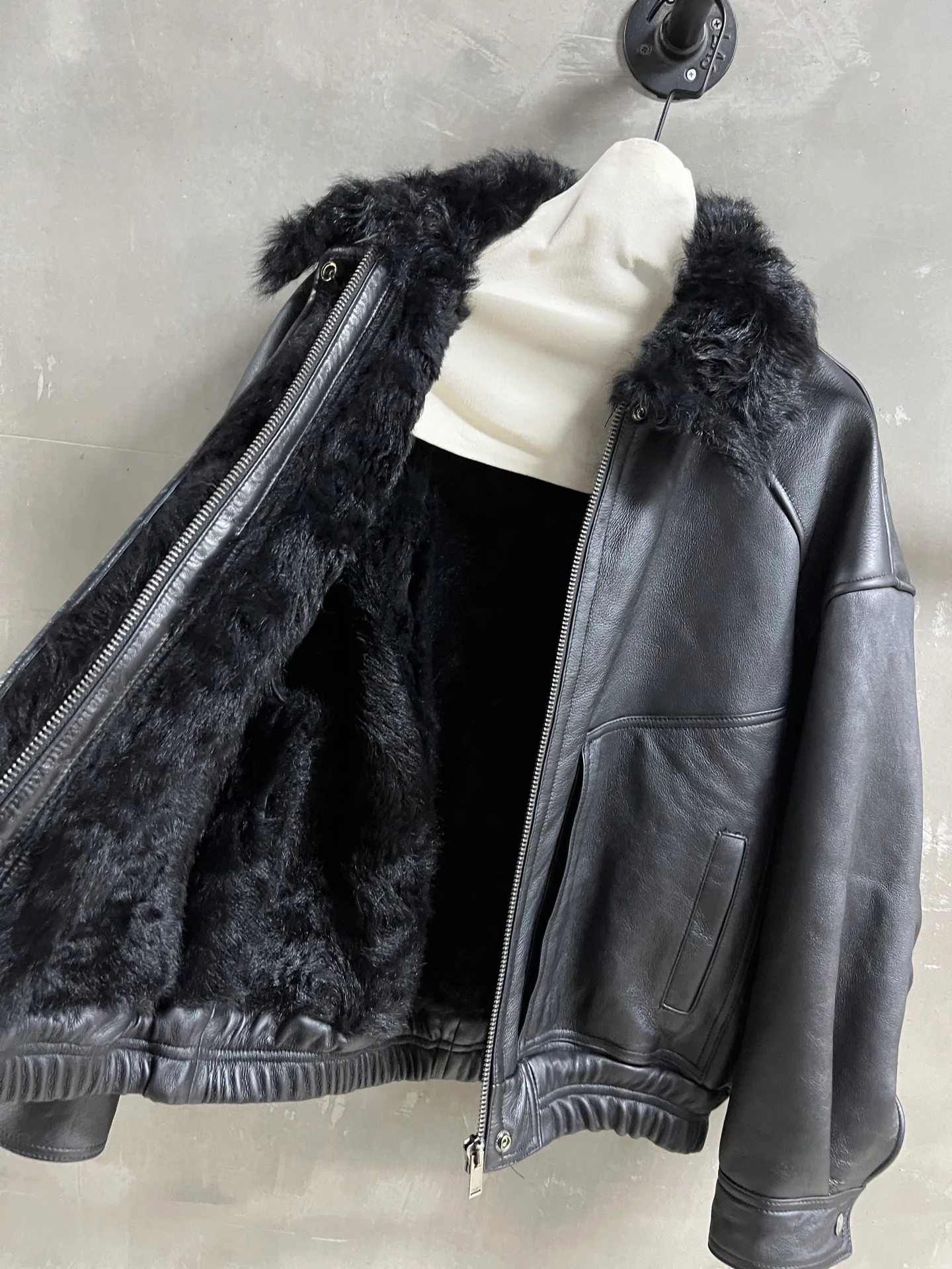 Кожаные Куртки И Дублёнки Женские Saint Laurent 784915