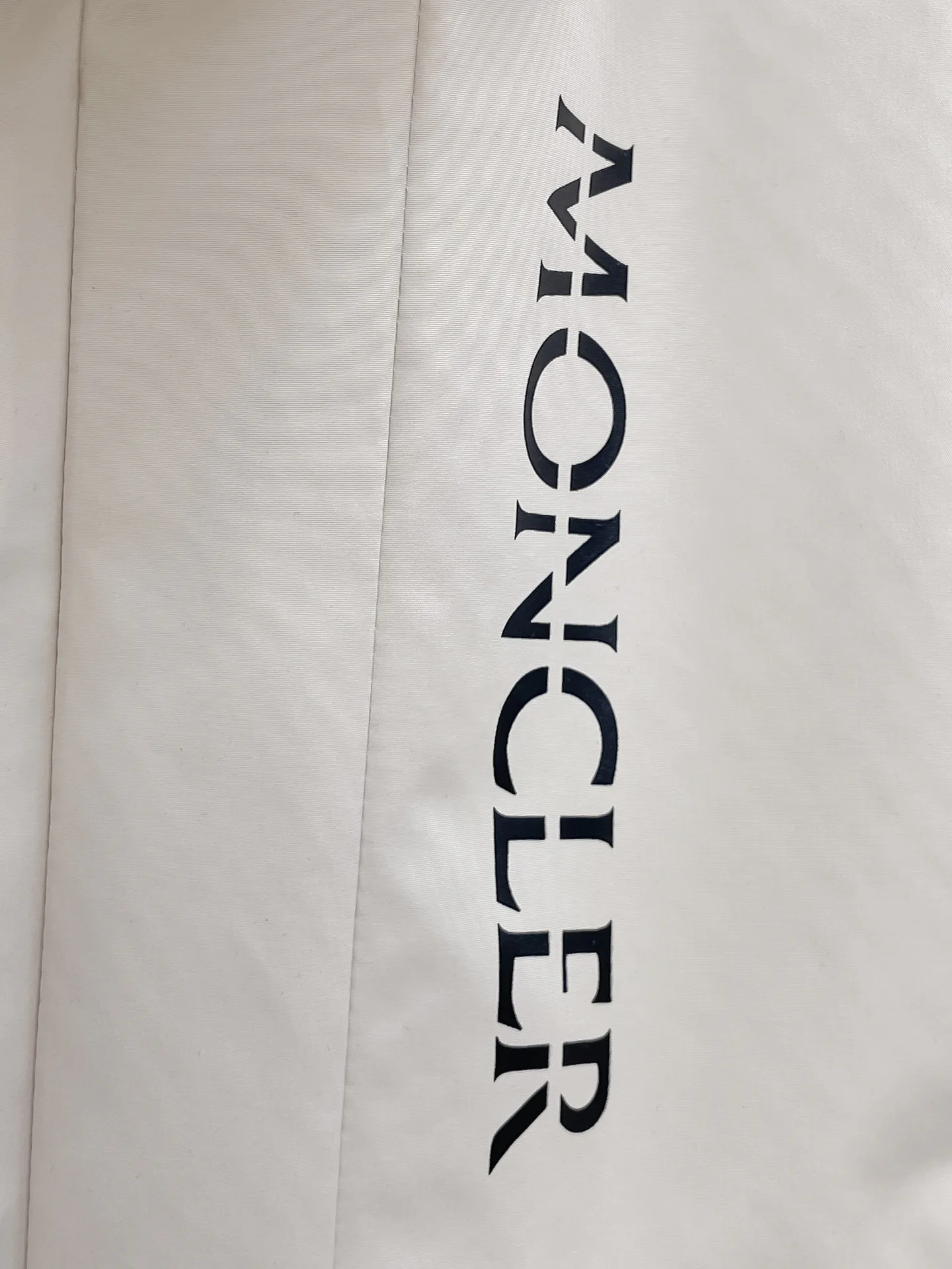 Куртки И Пуховики Мужские Moncler 9352361