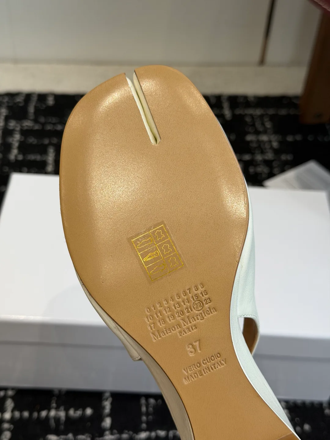 Босоножки Женские Maison Margiela 17997939
