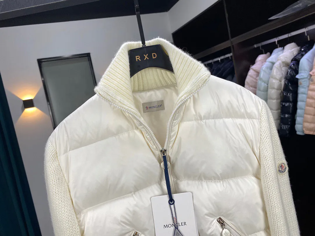 Куртки И Пуховики Женские Moncler 19737037