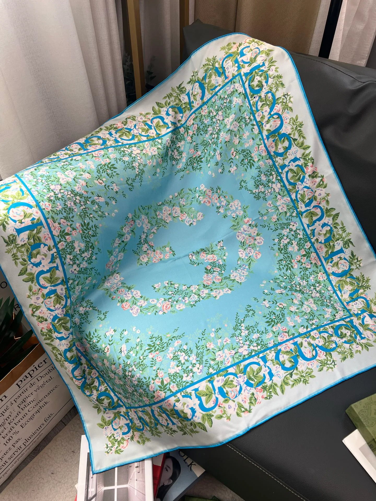 Платки Gucci 11527337