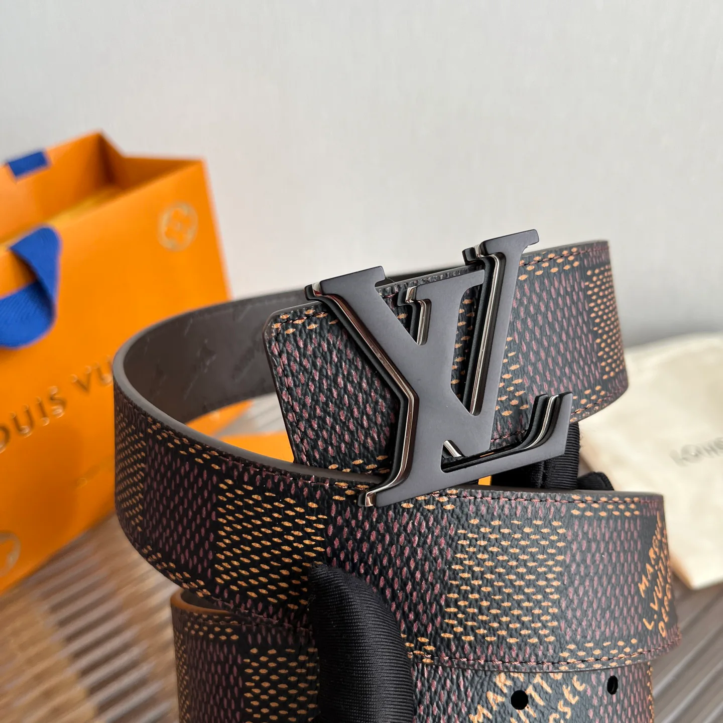 Ремни Louis Vuitton 10399064