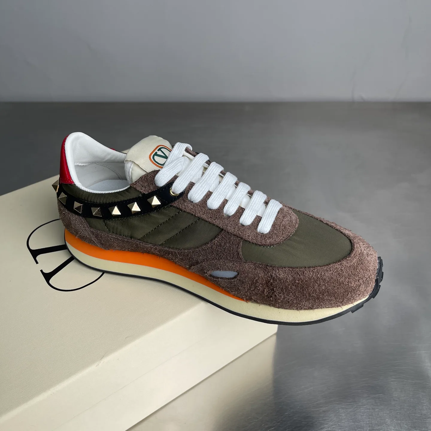 Кроссовки Женские Valentino 18039003