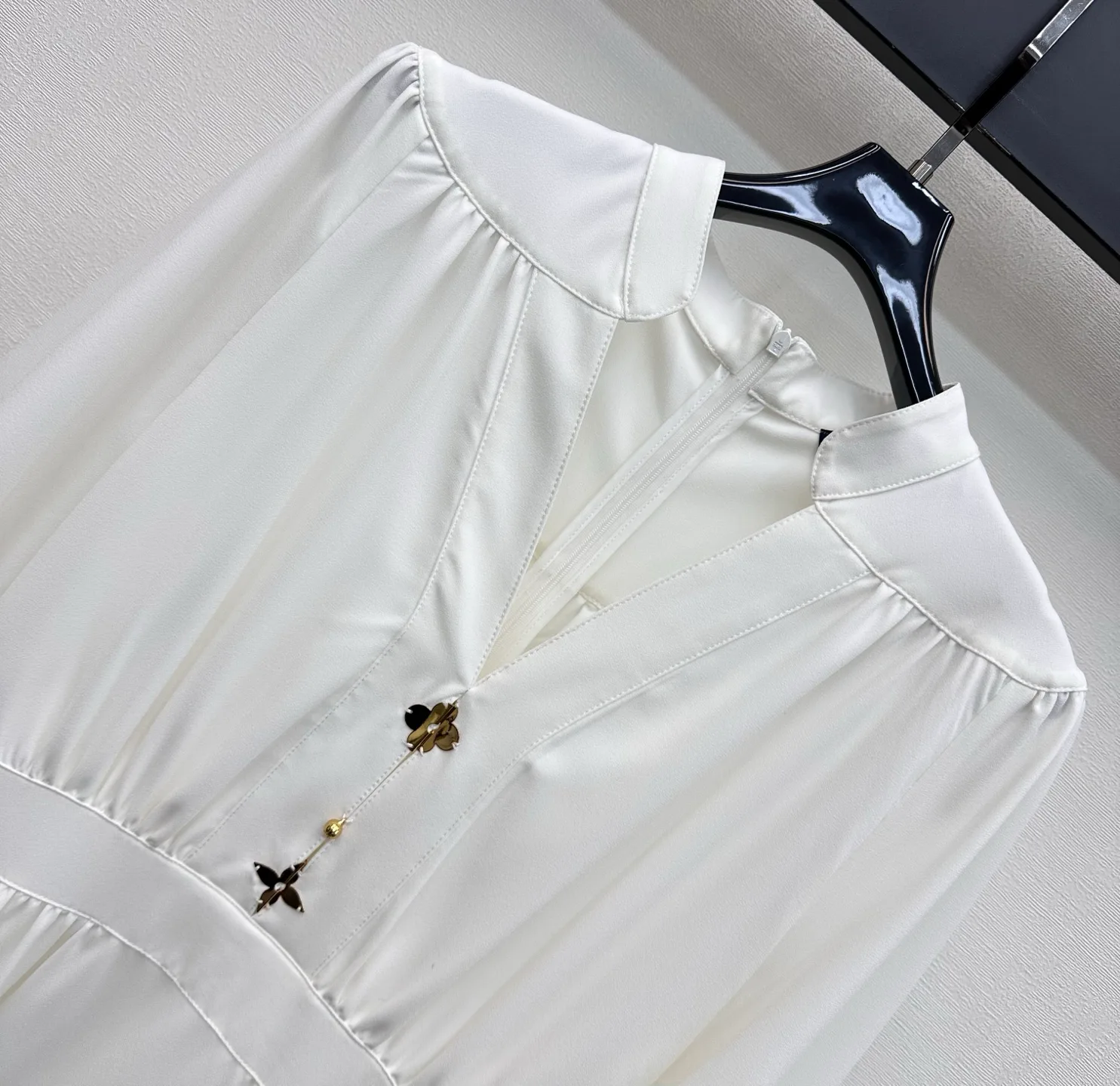 Платья Женские Louis Vuitton 13275421