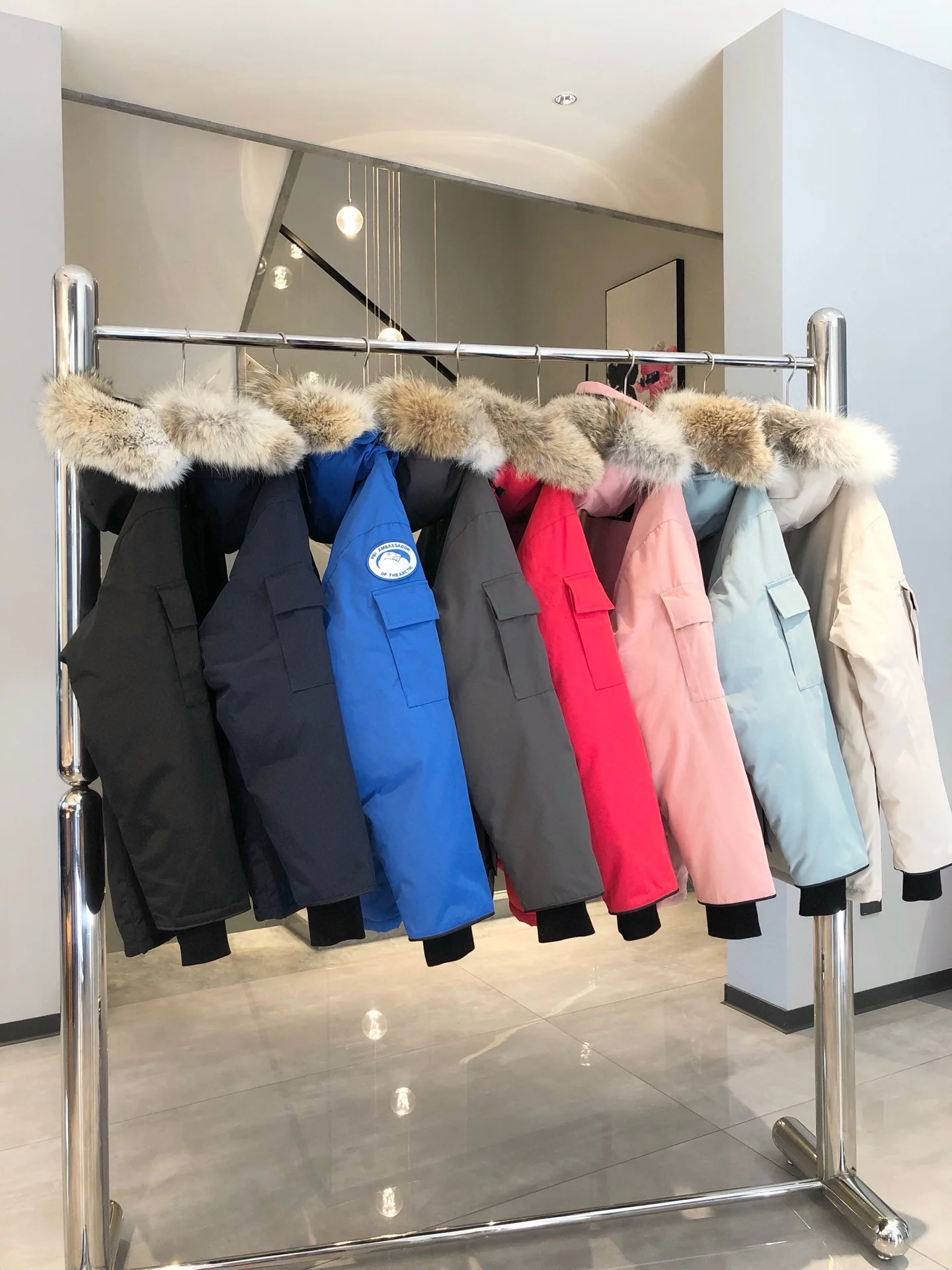 Куртки И Пуховики Женские Canada Goose 18723690