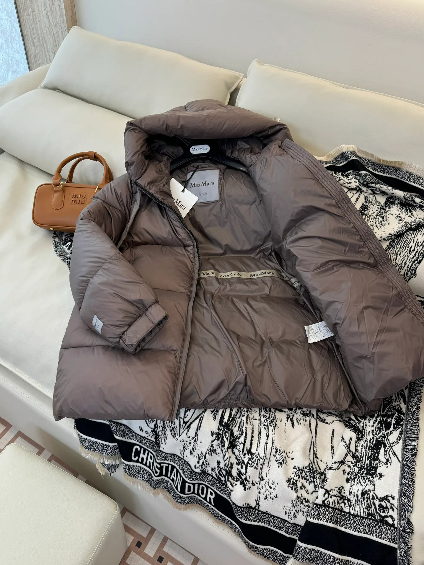 Куртки И Пуховики Женские Max Mara 18043391