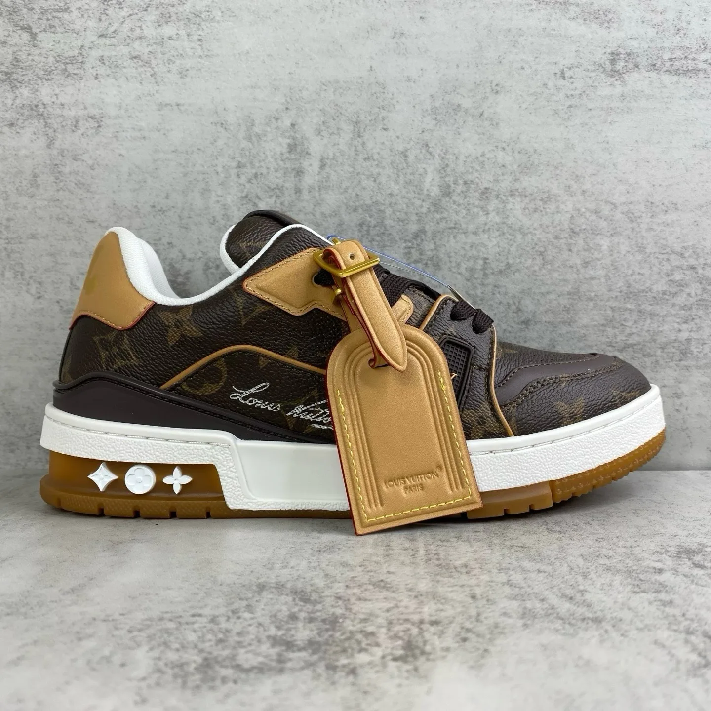 Кроссовки Женские Louis Vuitton 18810891