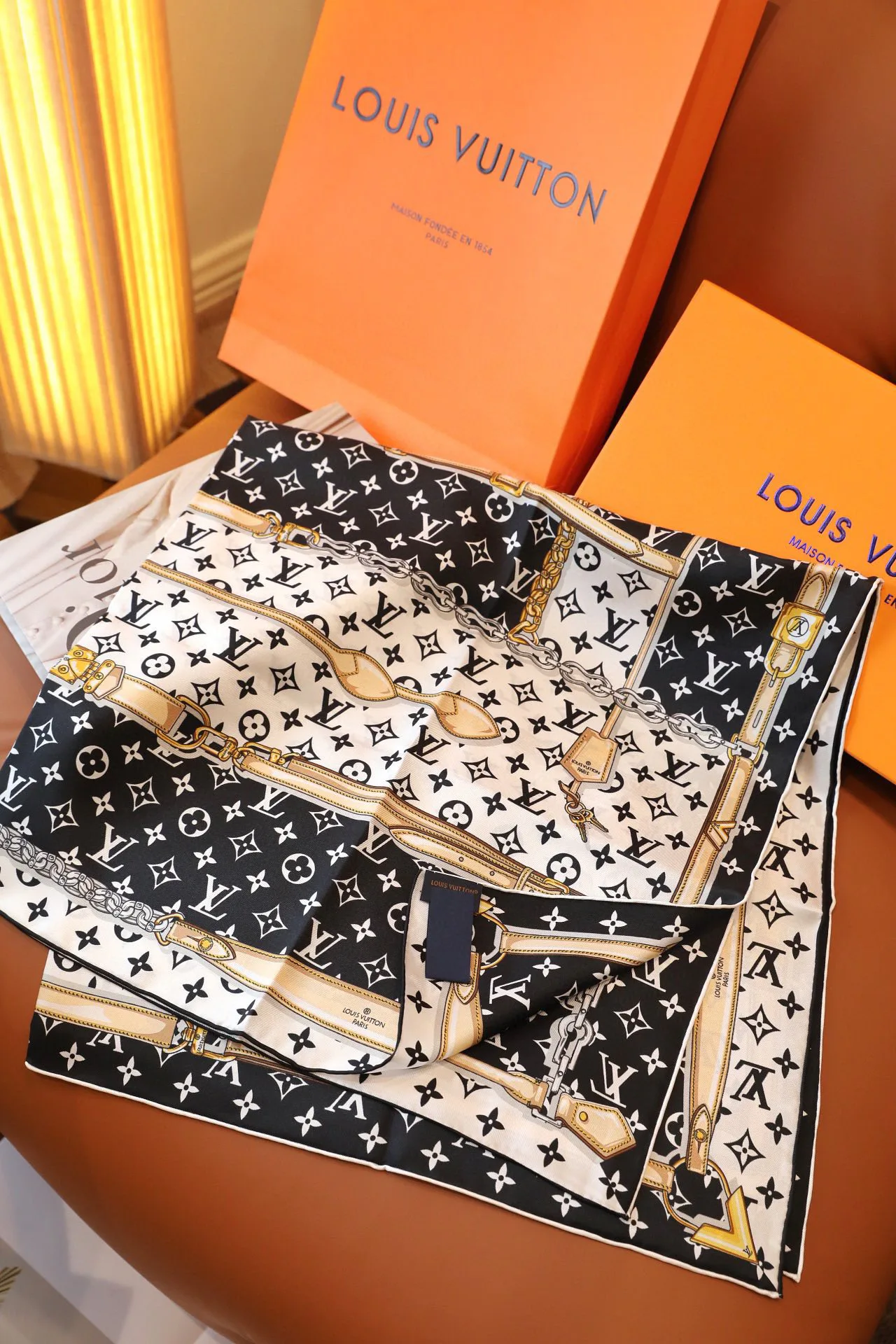 Шарфы Louis Vuitton 21683