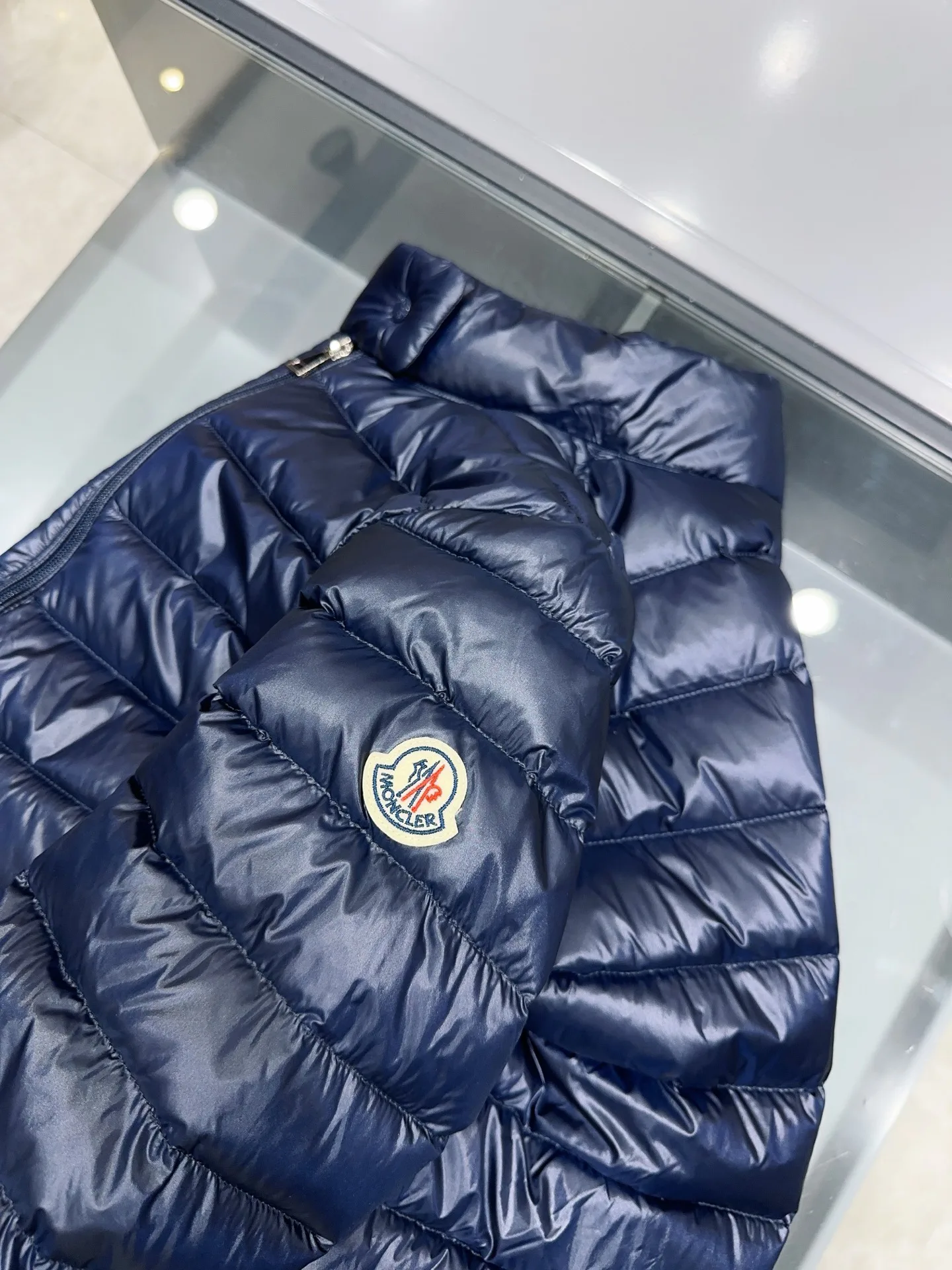 Куртки И Пуховики Женские Moncler 19084322