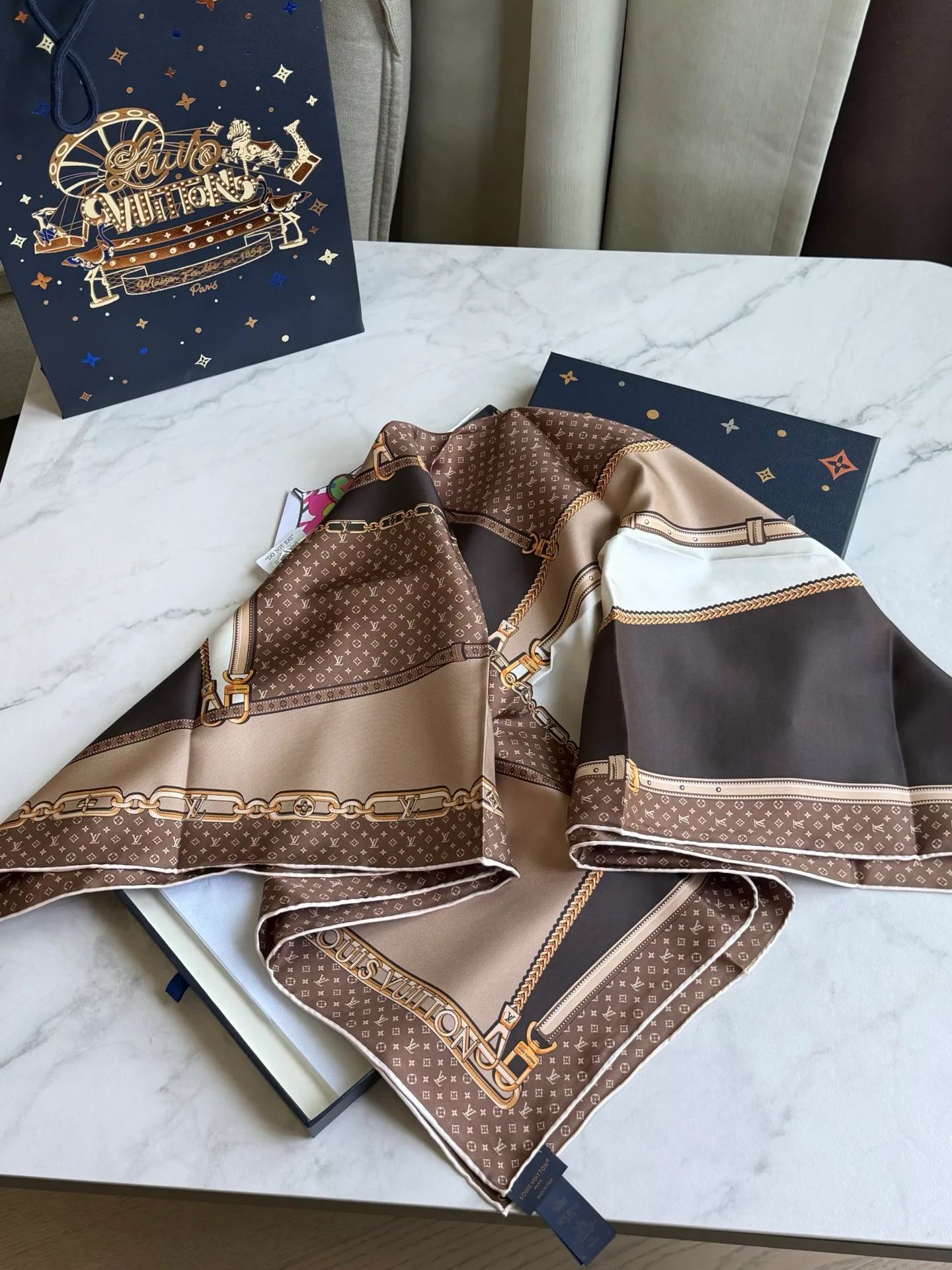 Платки Louis Vuitton 11613507