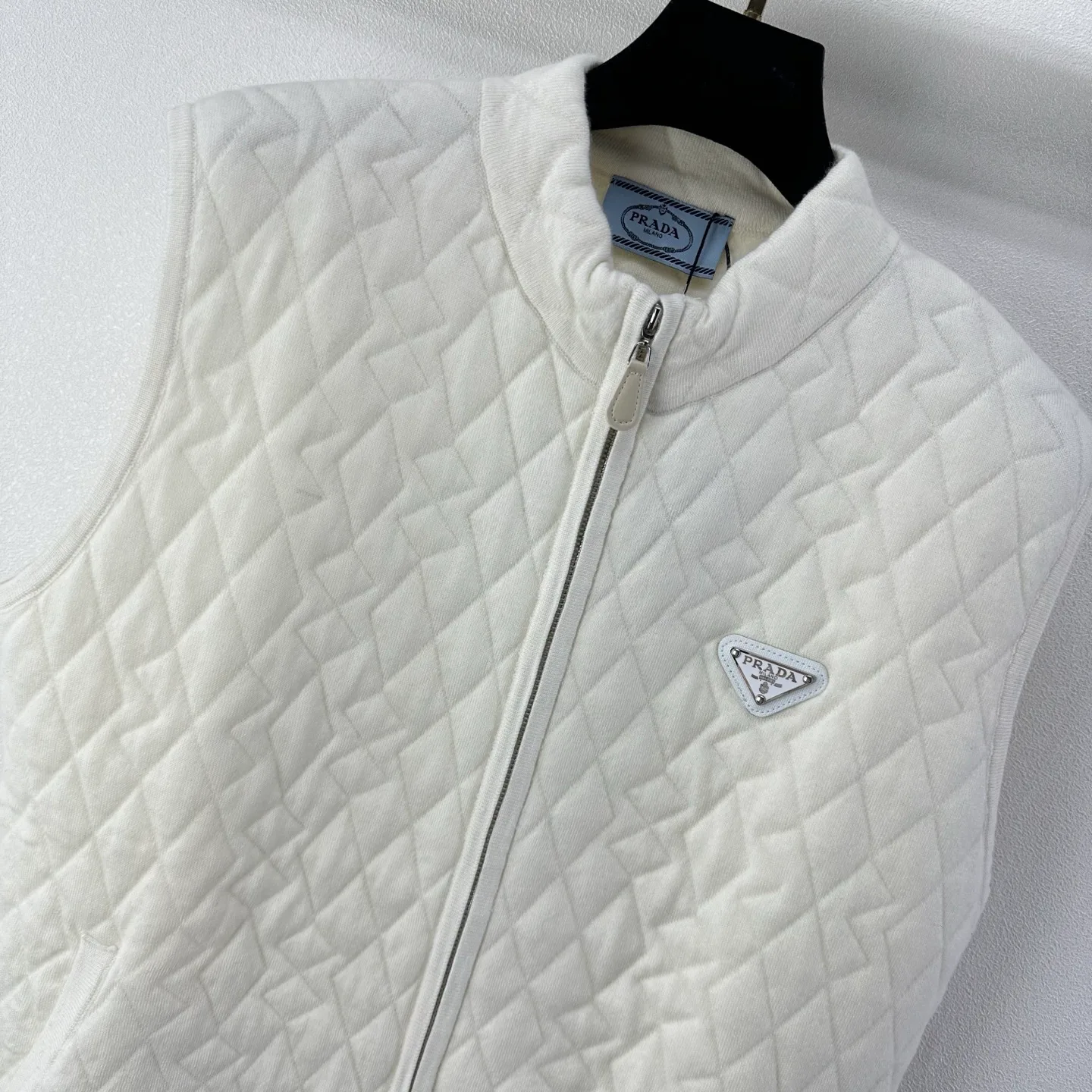 Жилеты Женские Prada 18615996