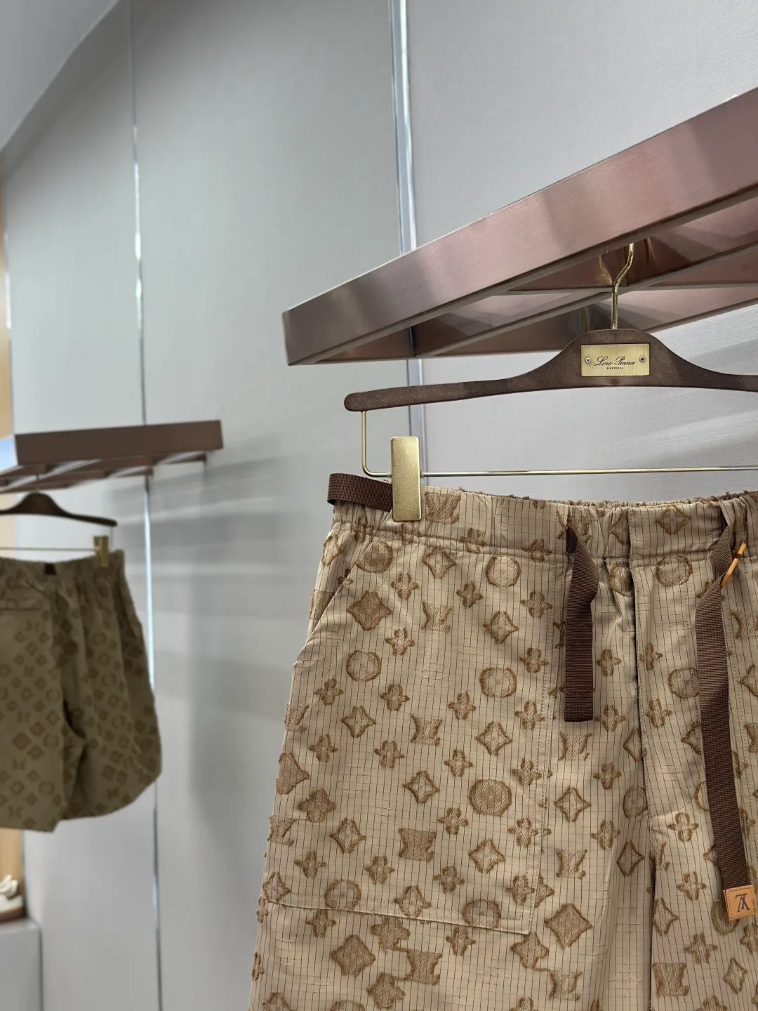 Шорты Мужские Louis Vuitton 17468323