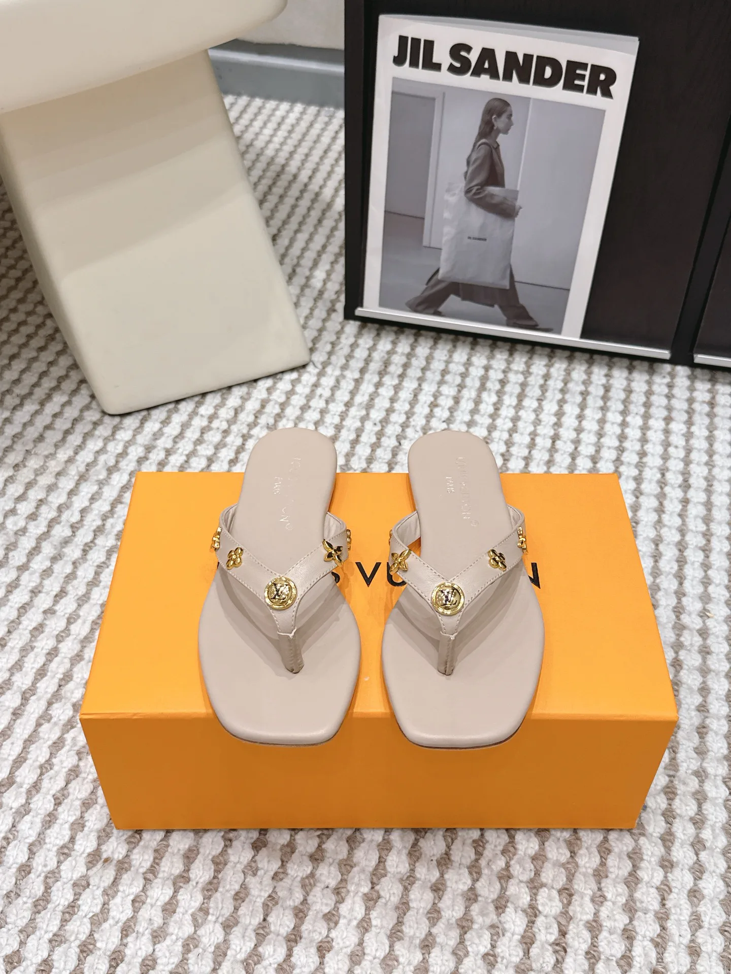 Шлепанцы Женские Louis Vuitton 14555364