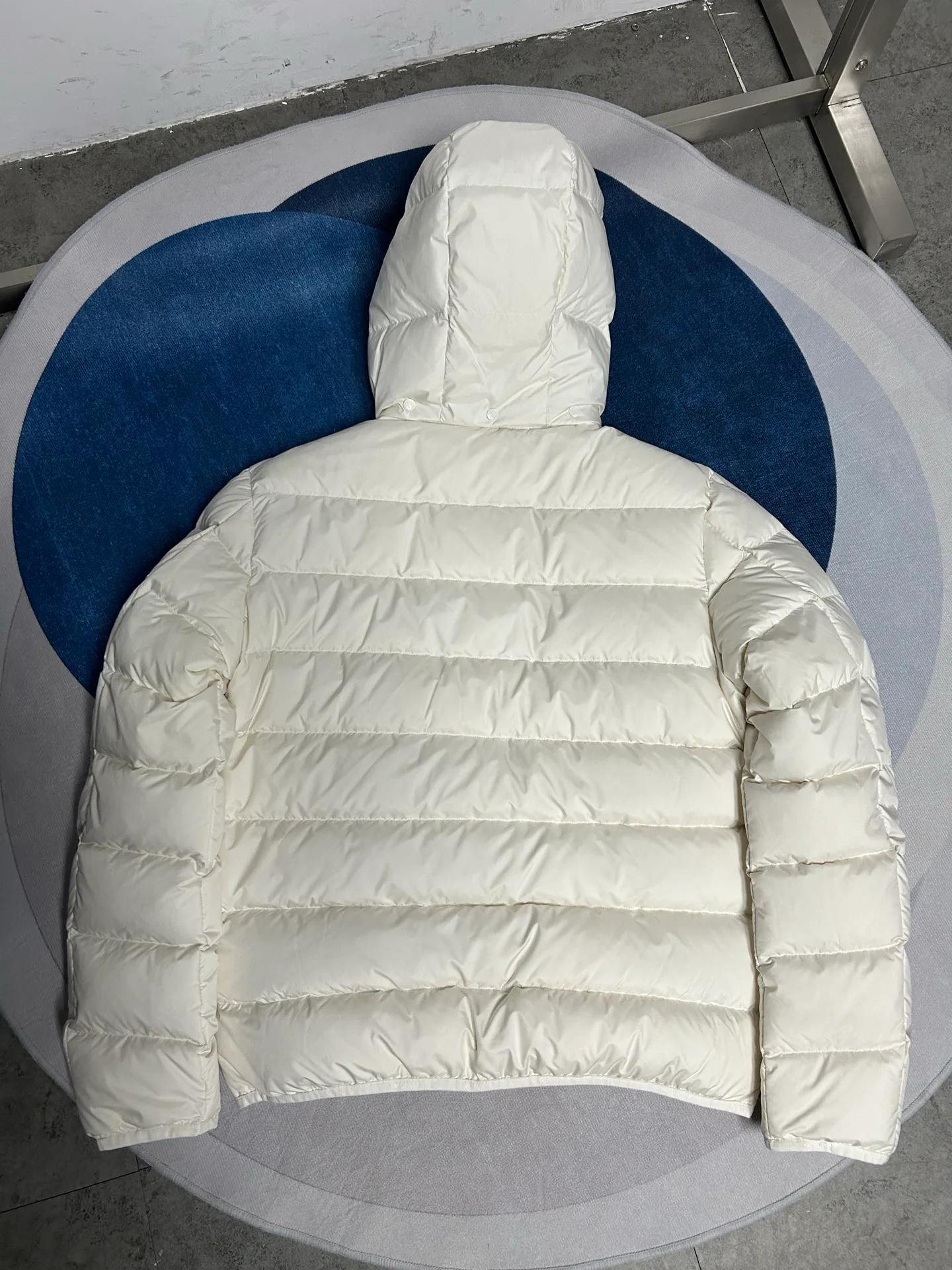 Куртки И Пуховики Женские Moncler 19202366