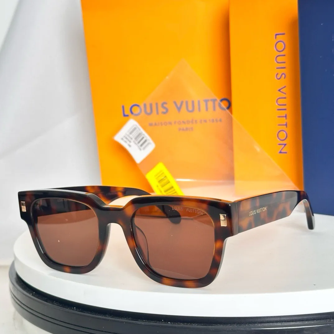 Очки Louis Vuitton 17646795