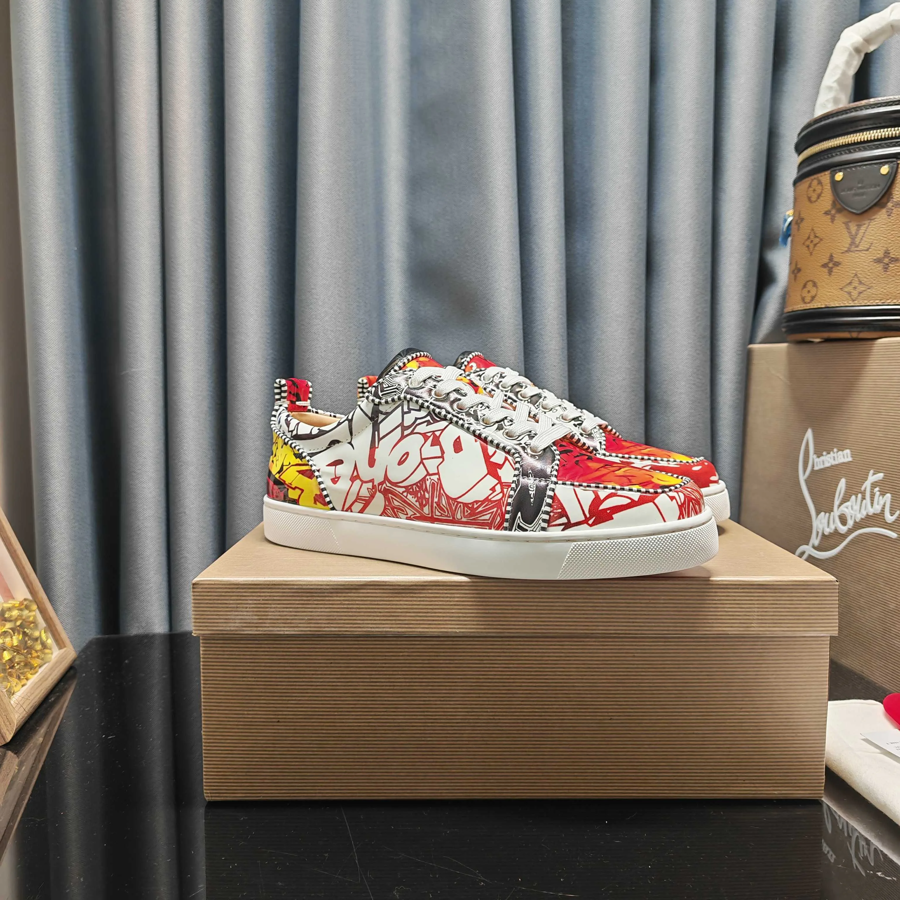 Кеды Женские Christian Louboutin 3958089