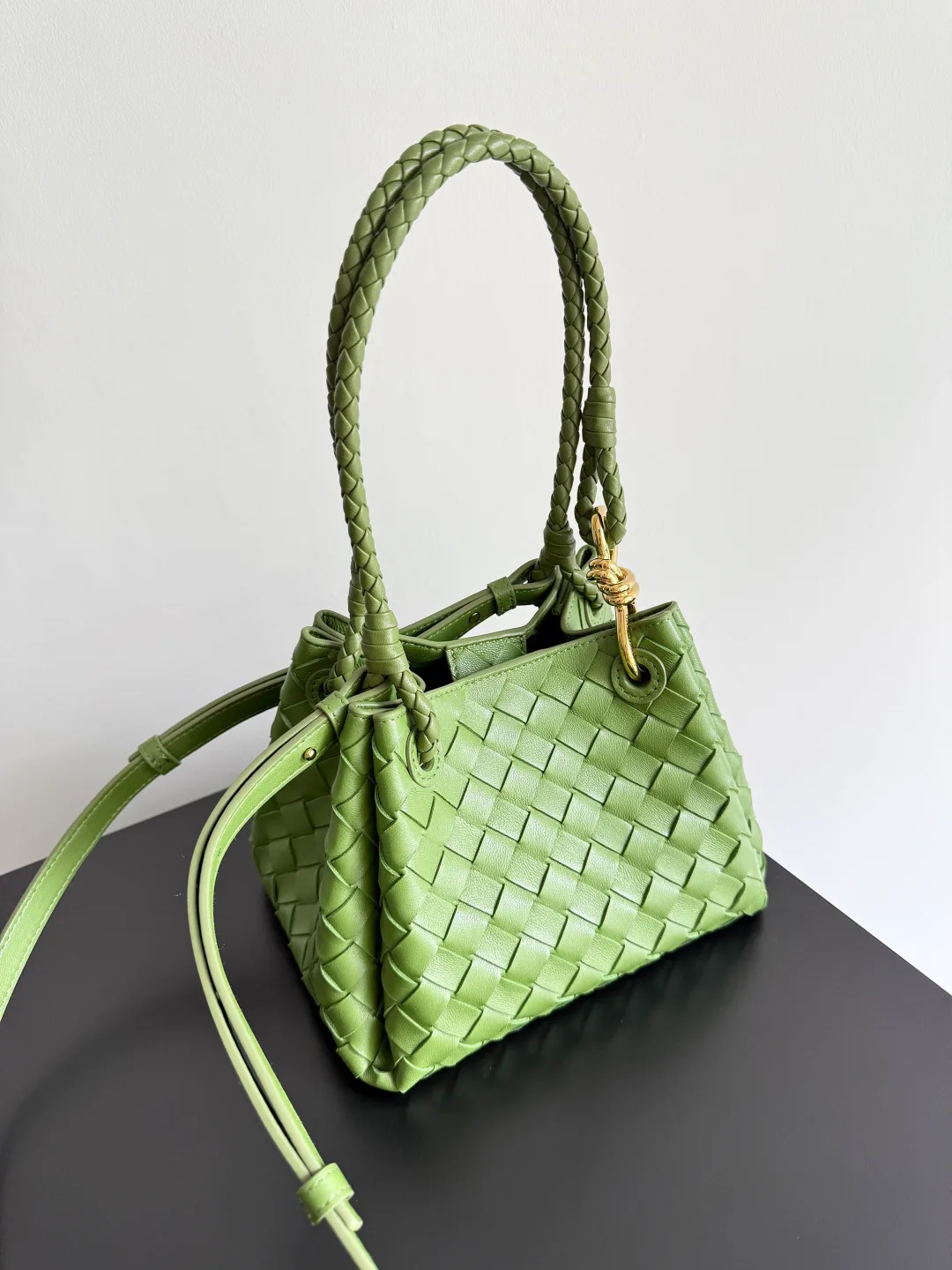 Классические Сумки Женские Bottega Veneta 9988481