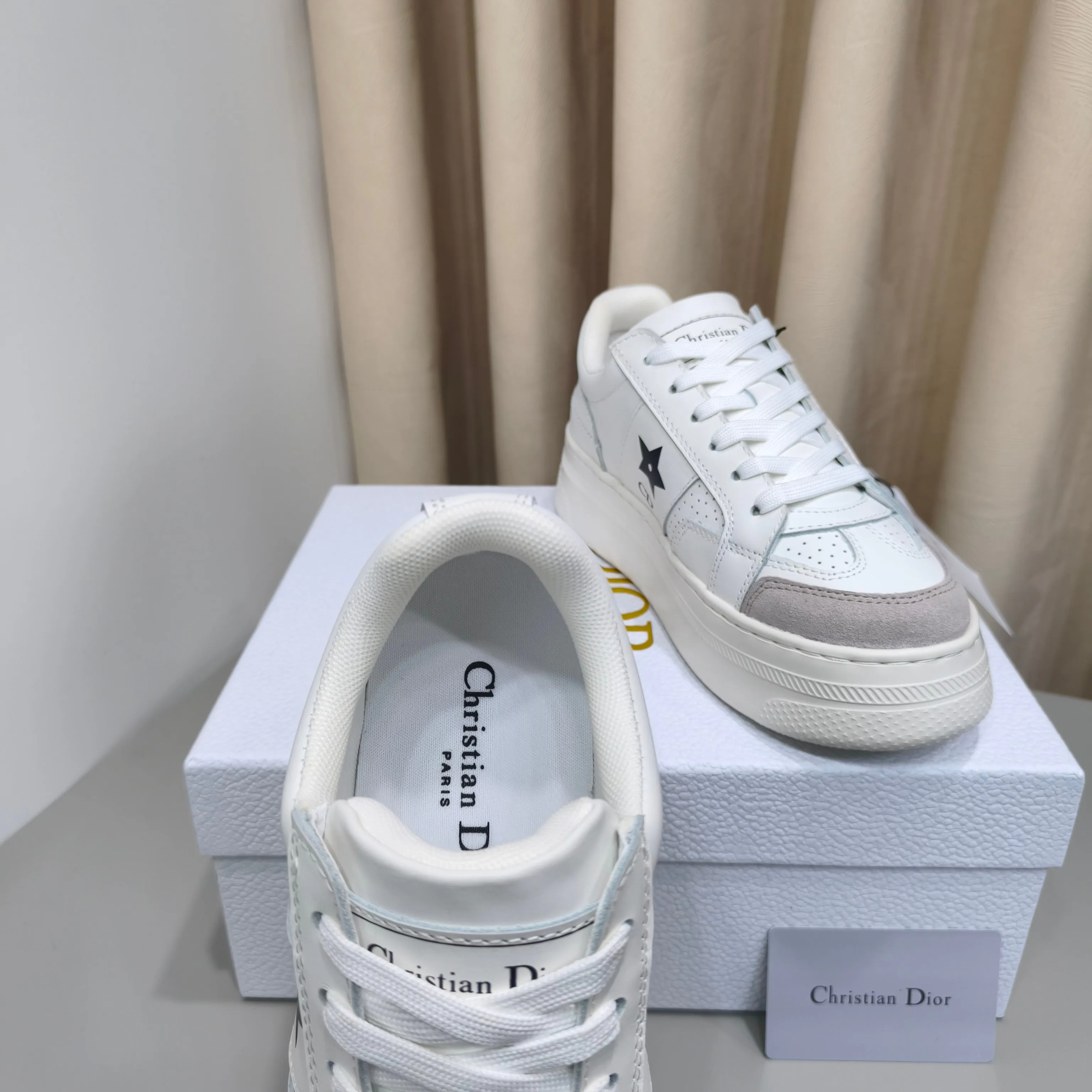 Кроссовки Женские Christian Dior 17988725